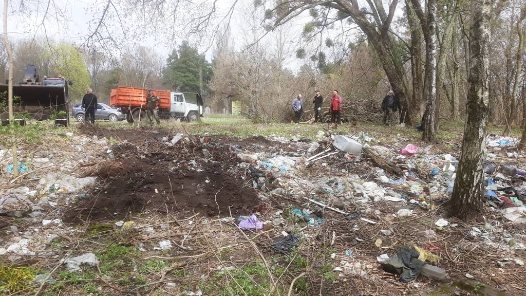 У Переяславі було зібрано та вивезено дві 10 тонні вантажівки сміття