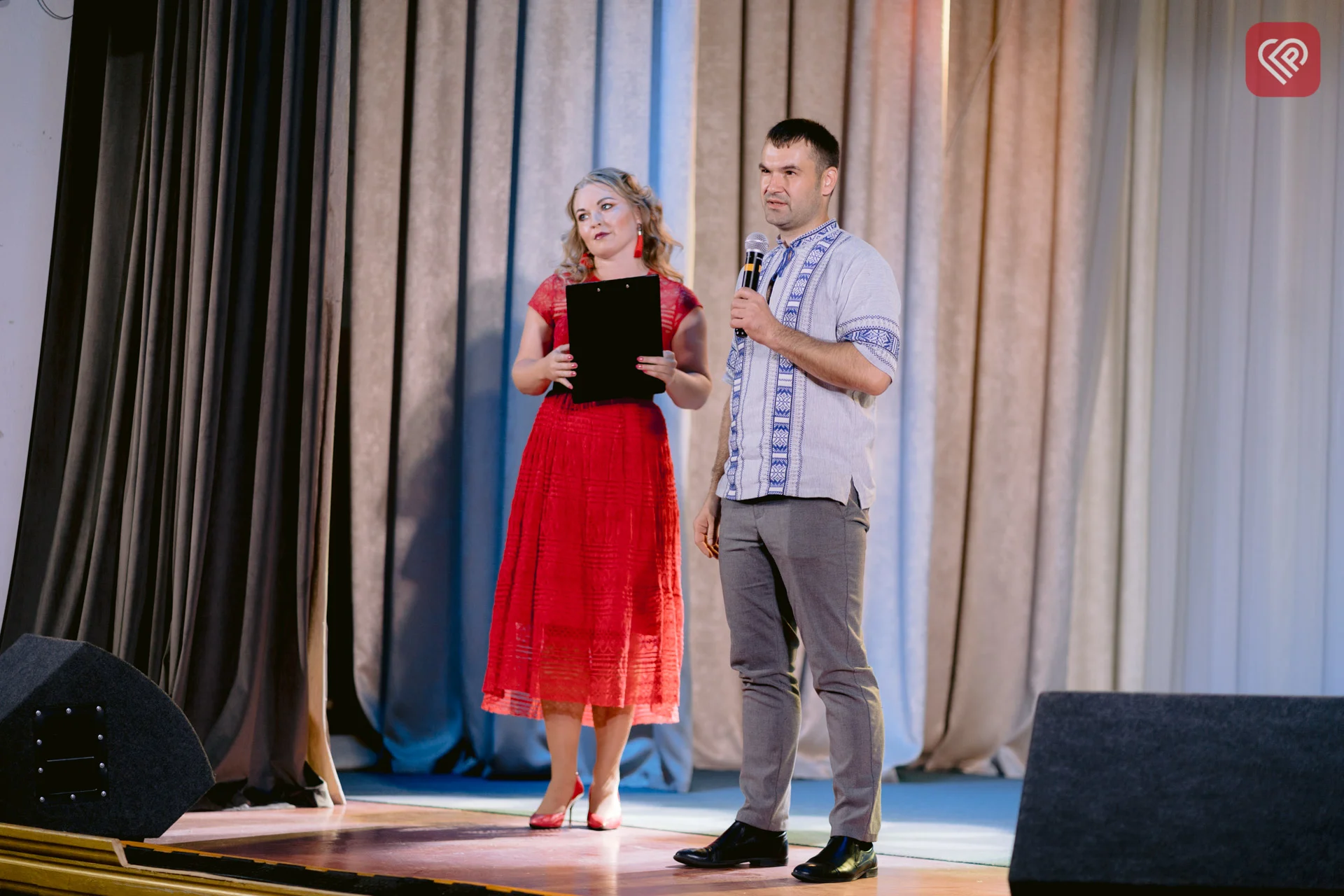 - Віталій Коцур провів нагородження переможців II ( обласного) етапу Всеукраїнського конкурсу-захисту учнівських науково-дослідницьких робіт учнів-членів МАН за 2021-2022 навчальний рік: