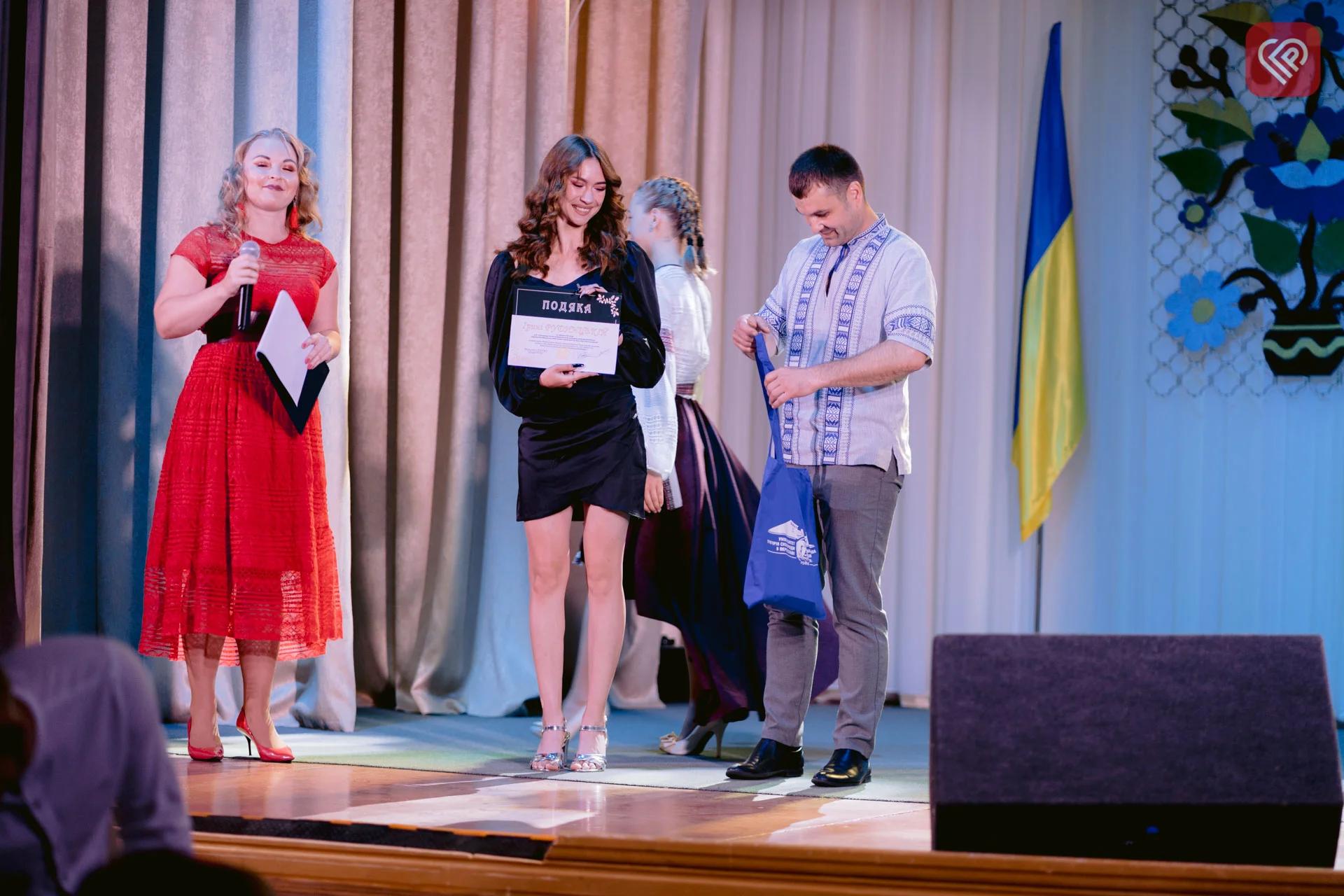 - Віталій Коцур провів нагородження переможців II ( обласного) етапу Всеукраїнського конкурсу-захисту учнівських науково-дослідницьких робіт учнів-членів МАН за 2021-2022 навчальний рік: