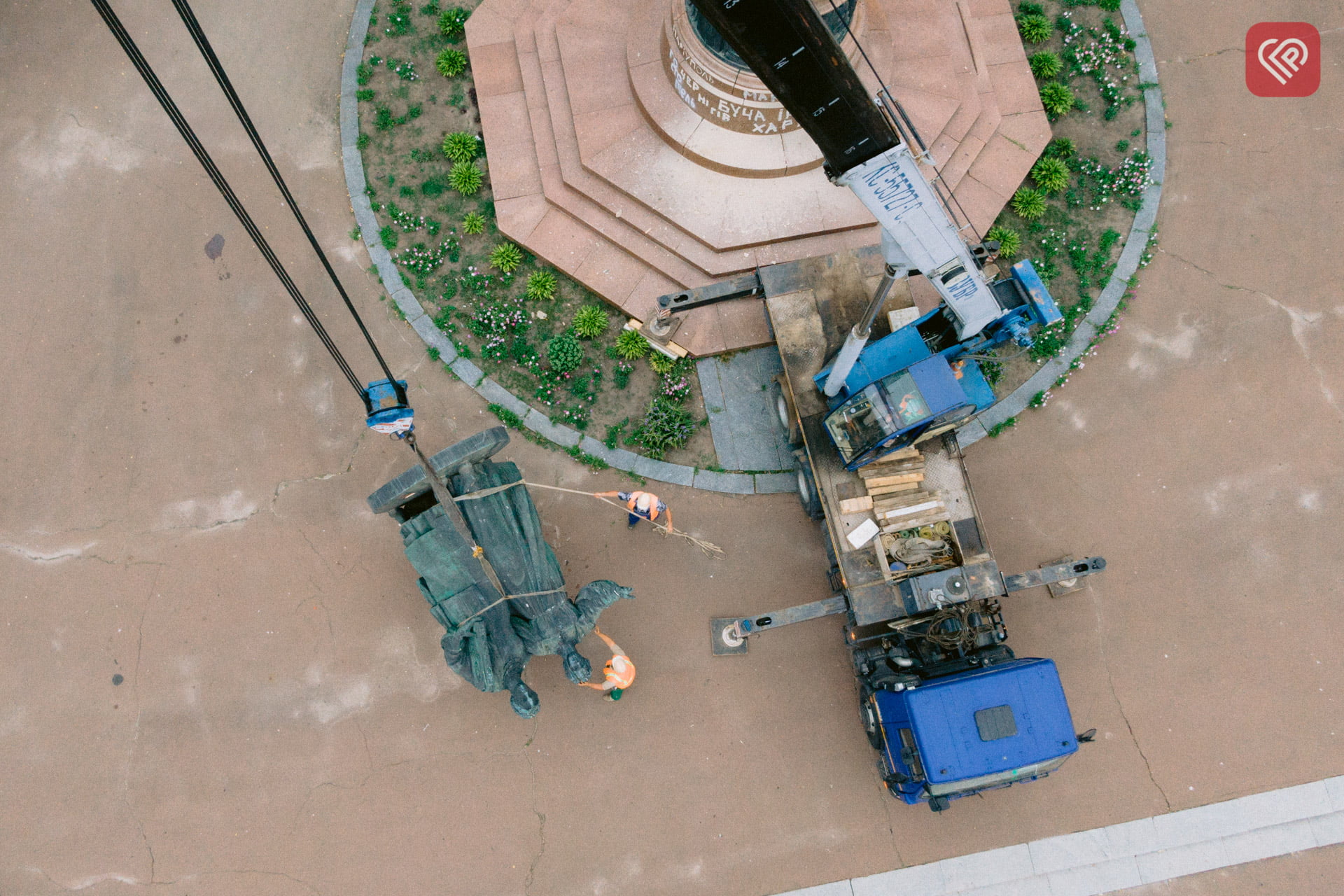 у Переяславі демонтували пам’ятник «возз’єднання» України з росією