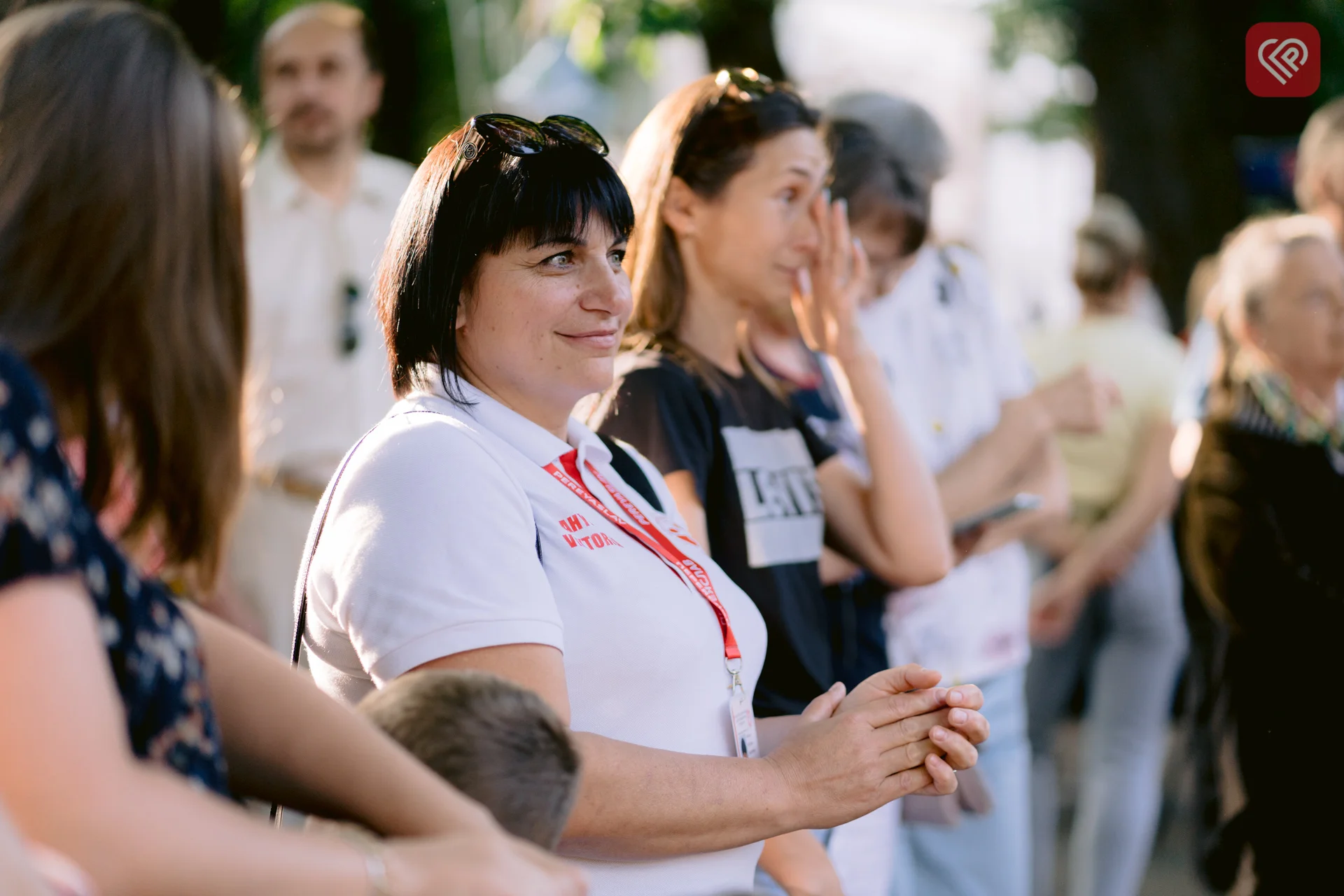 БФ «Переяслав» і митці ЦКМ об’єдналися для допомоги людям, що евакуювалися з окупації та території бойових дій – ярмаркували й дарували таланти (фото)