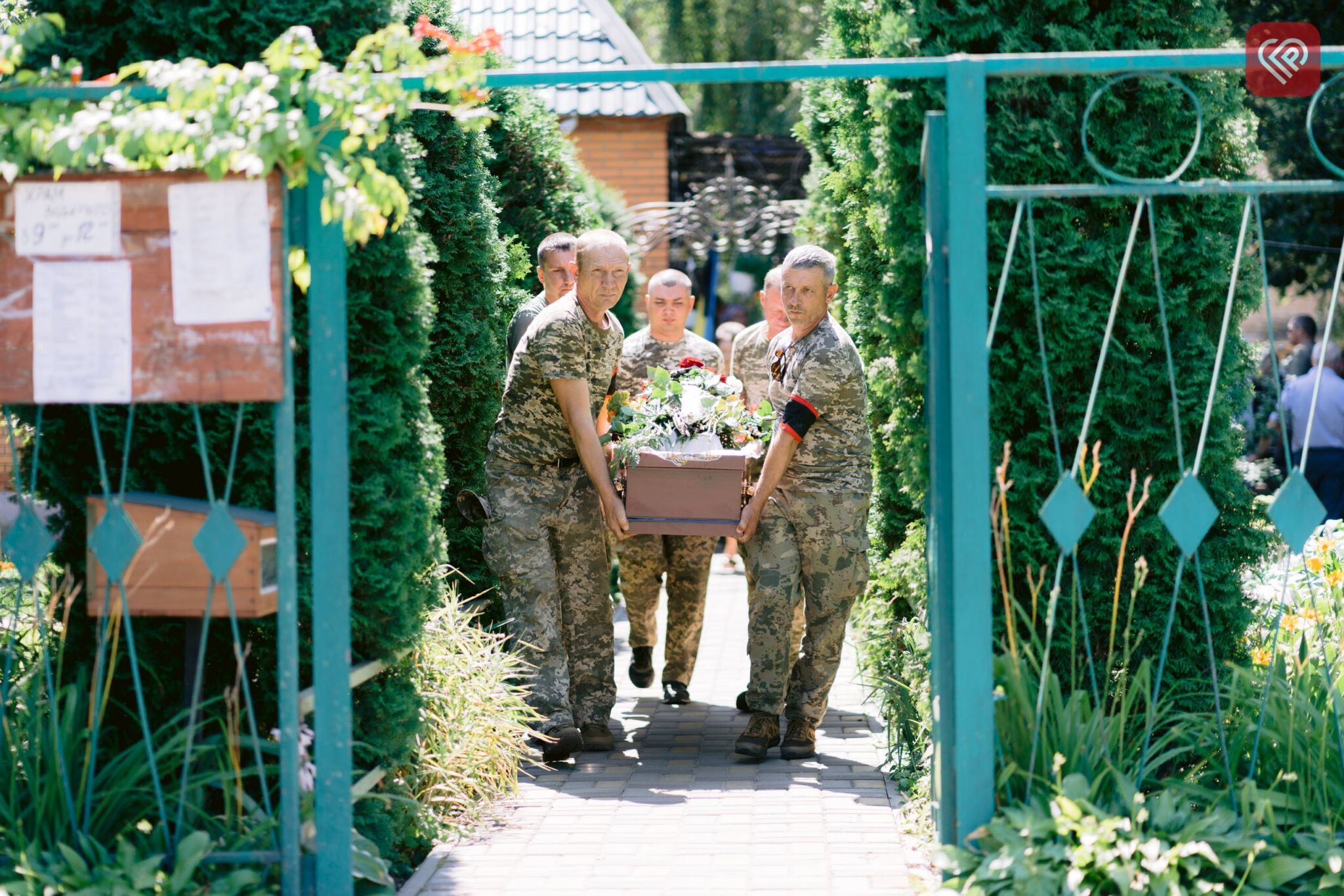 У Переяславі провели в останній путь двох Захисників України - Міщенка Володимира та Іванова Олексія