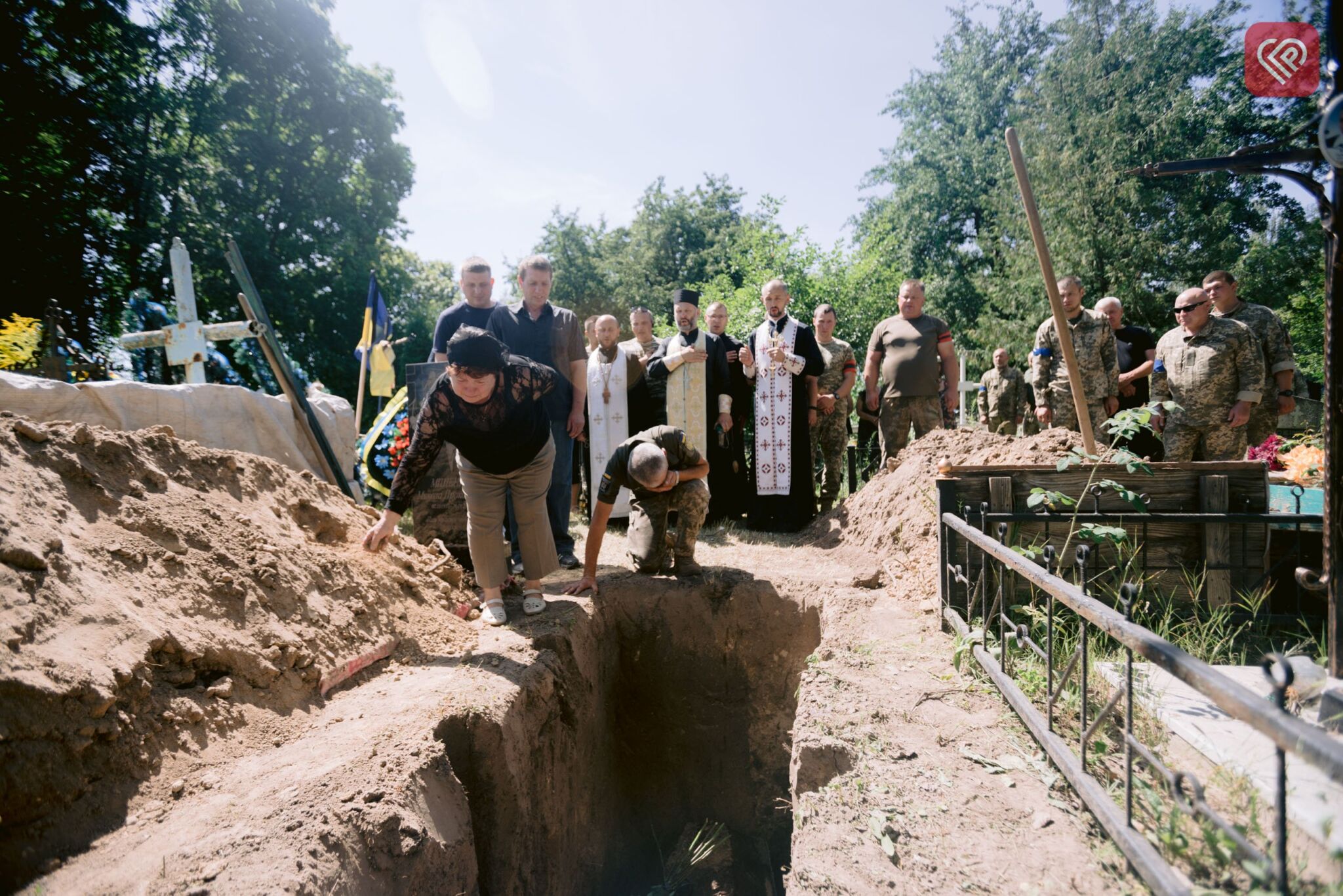 У Переяславі провели в останній путь двох Захисників України - Міщенка Володимира та Іванова Олексія