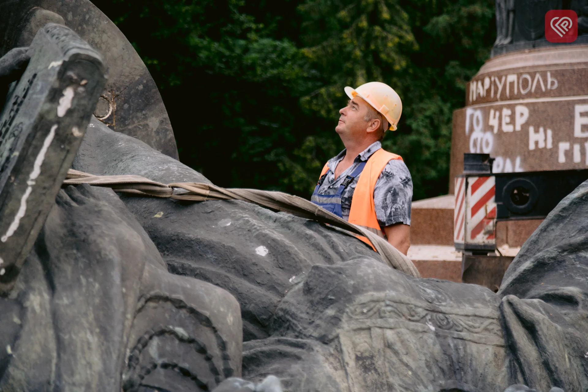 у Переяславі демонтували пам’ятник «возз’єднання» України з росією