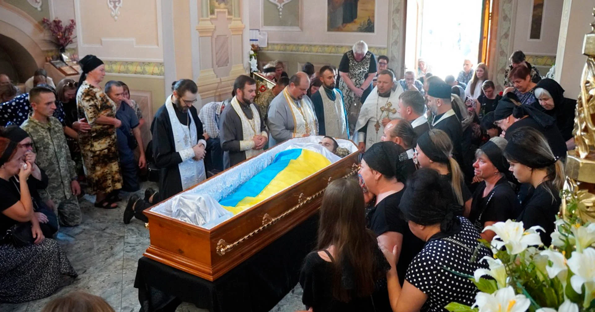 Переяслав провів у останній земний шлях захисника Максима Гаєвського: він знайшов вічний спочинок на Заальтицькому кладовищі