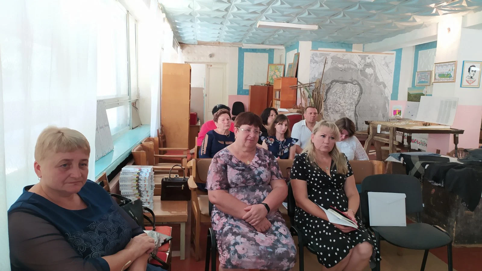 У Циблях освітяни говорили про підготовку закладів до роботи в умовах воєнного стану у прийдешньому навчальному році