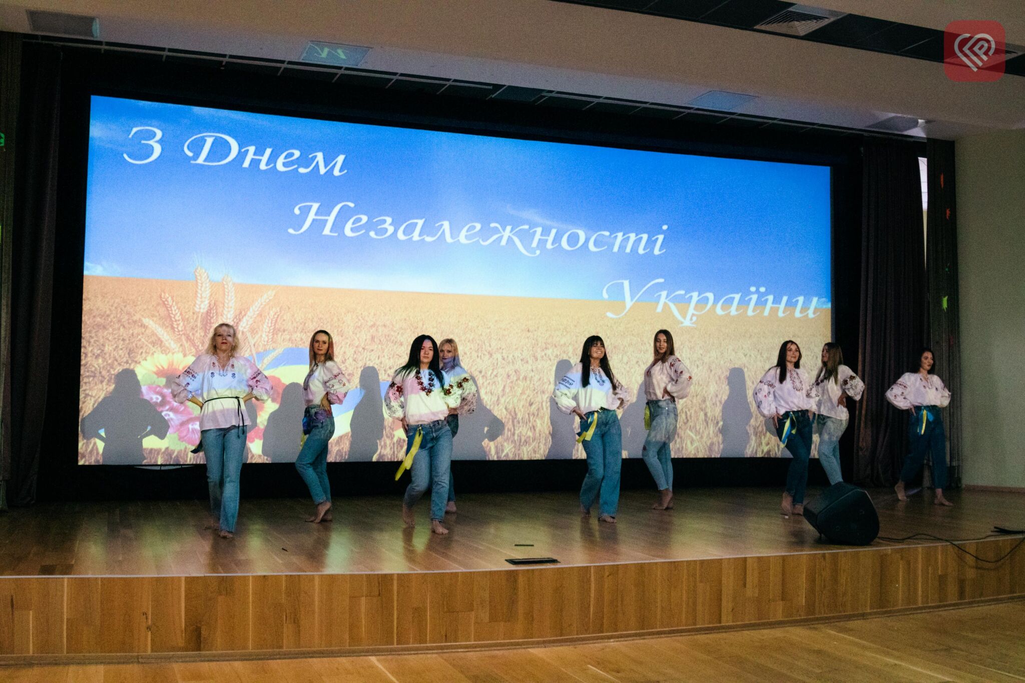 Переселенці на Переяславщині відзначили 31-шу річницю Незалежності авторським концертом (фото)