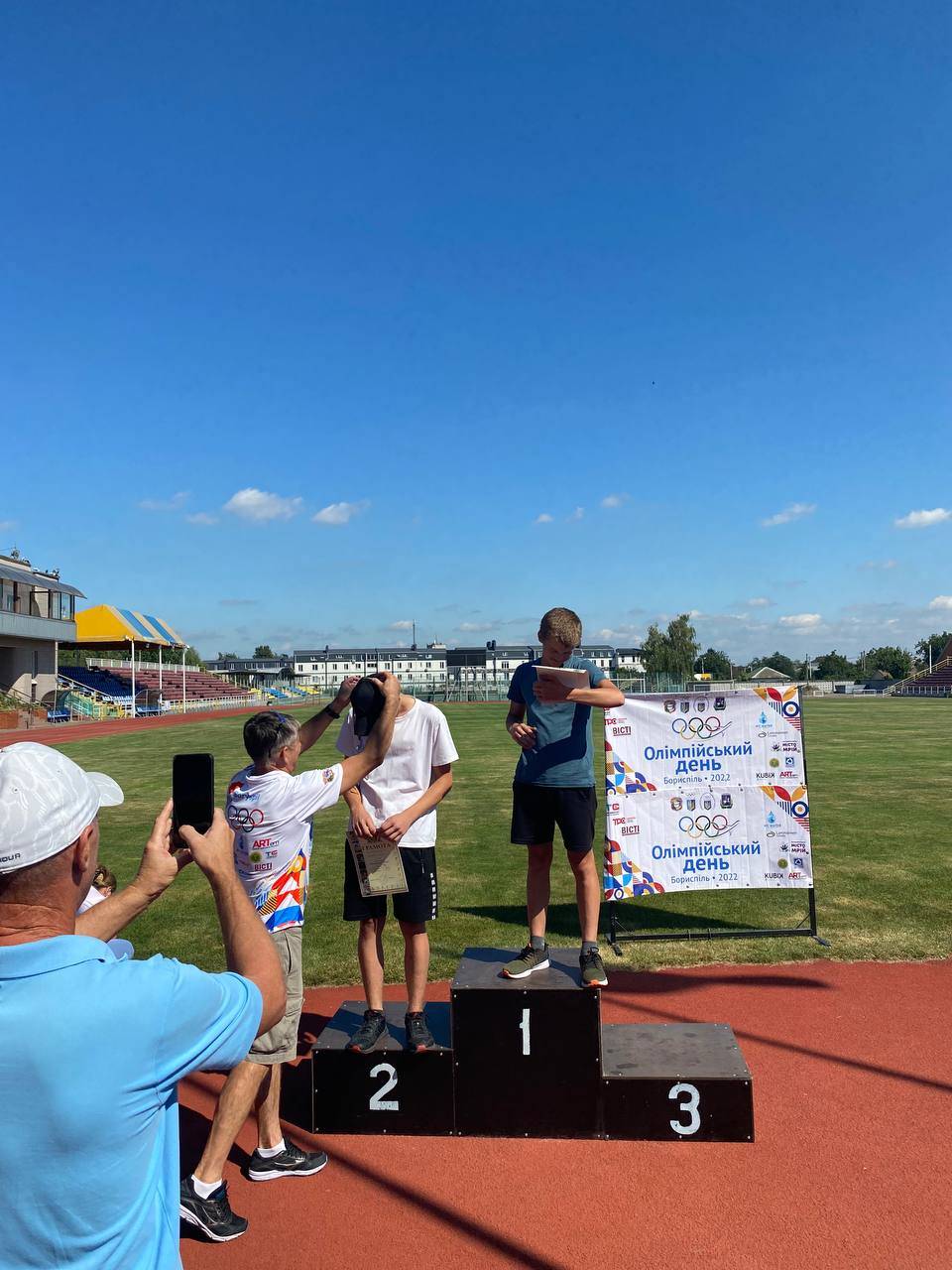 Відбувся благодійний турнір із легкої атлетики. Спортсмени з Переяславської ДЮСШ стали золотими та срібними призерами