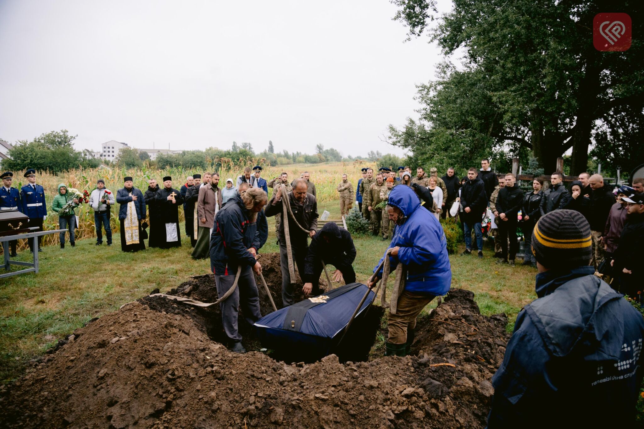у Переяславі прощалися з двома захисниками – Сергієм Чащухіним та Олександром Підборіжним