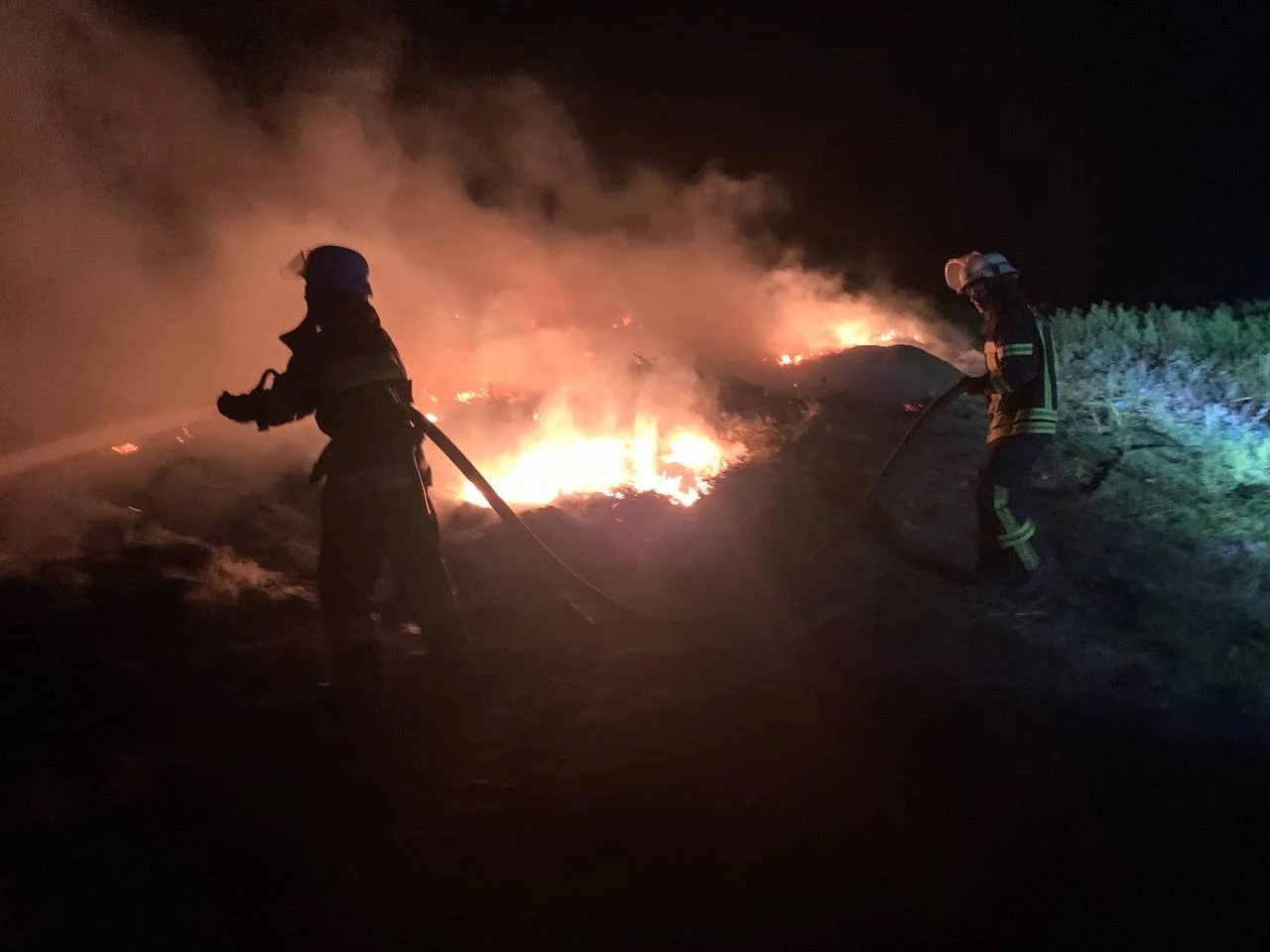 Пожежа на несанкціонованому сміттєзвалищі у селі Виповзки
