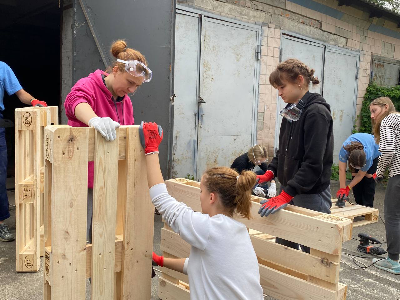 У Переяславі почав свою роботу будівничий табір «БУР» - до п’ятниці усі охочі можуть долучитися до облаштування молодіжного простору міста