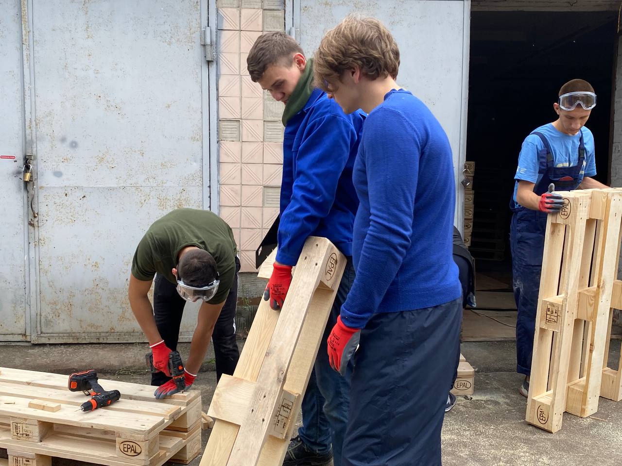 У Переяславі почав свою роботу будівничий табір «БУР» - до п’ятниці усі охочі можуть долучитися до облаштування молодіжного простору міста