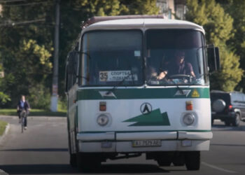 Доїхати на Борисівку і Карань після роботи знову стане зручніше: додано старі-нові рейси автобусів за напрямками після 16:00