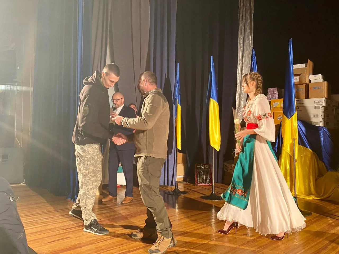 начальник Бориспільської районної військової адміністрації Руслан Дяченко та командир ДФТГ Олександр Дронь