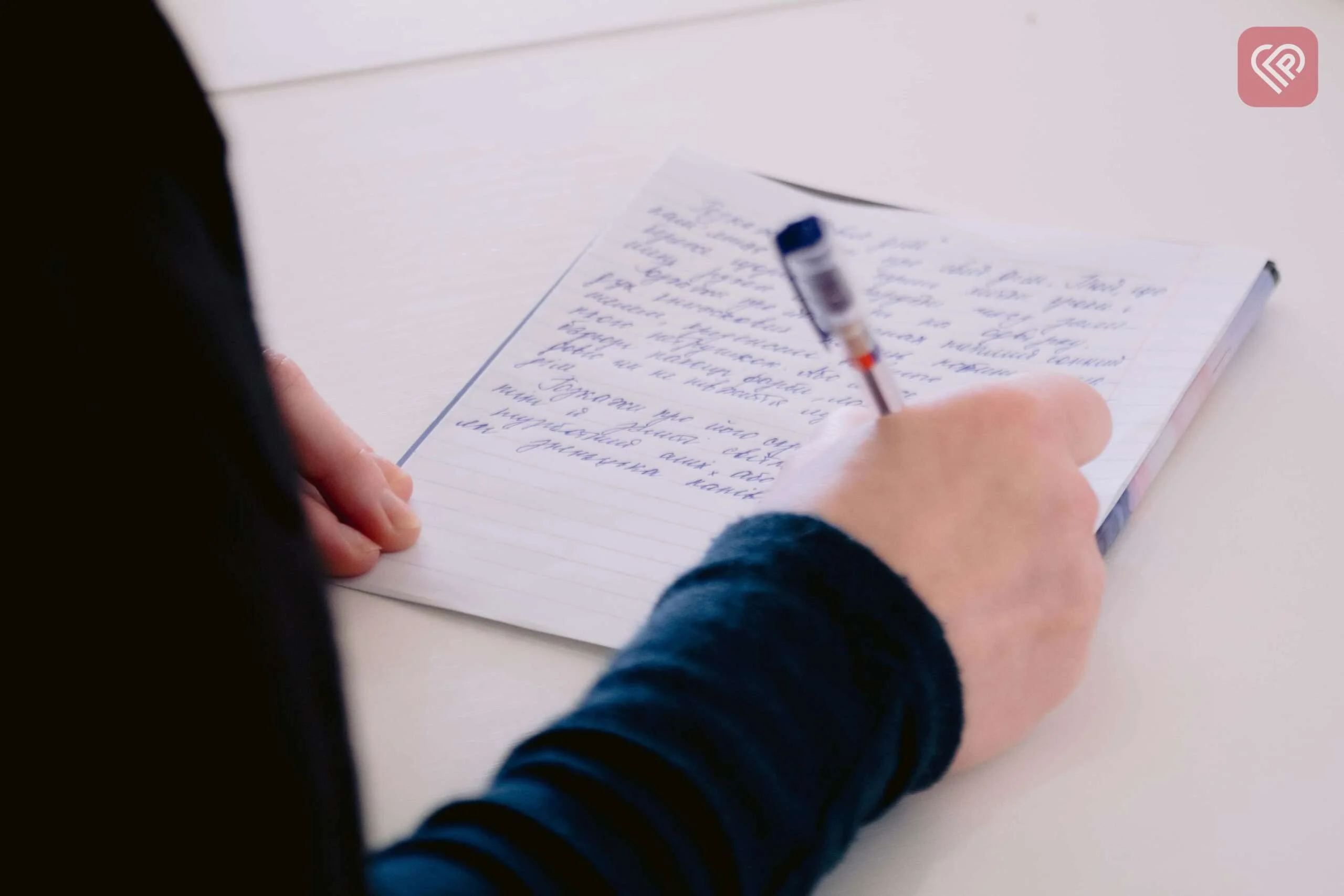 Працівники культури писали диктант в галереї Центру культури і мистецтв