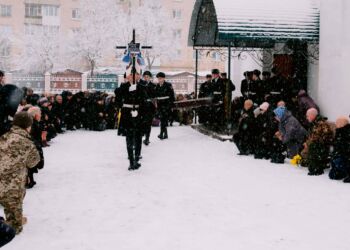 Під покровом снігу рідна земля назавжди прийняла тіло захисника Сергія Савенка: він загинув на донецькому напрямку