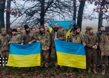 Вдалося звільнити з полону ще 64 українців – вони брали участь в обороні міста Бахмут