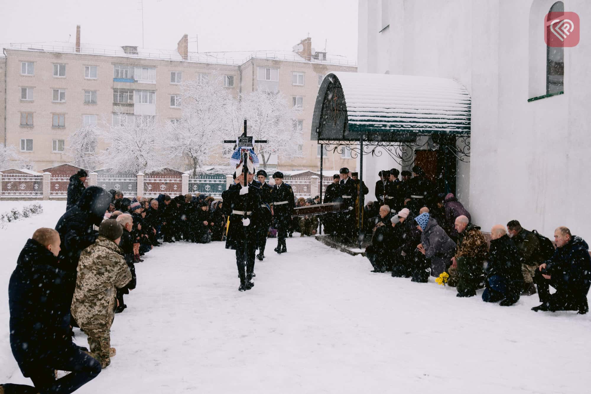 Під покровом снігу рідна земля назавжди прийняла тіло захисника Сергія Савенка: він загинув на донецькому напрямку