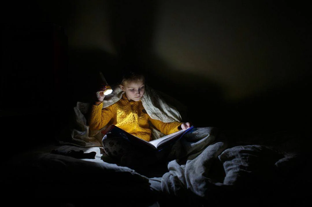 «Наша перемога здобувається силою зброї та силою духу»: Зеленський опублікував добірку фото незламних українців