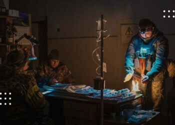 «Наша перемога здобувається силою зброї та силою духу»: Зеленський опублікував добірку фото незламних українців