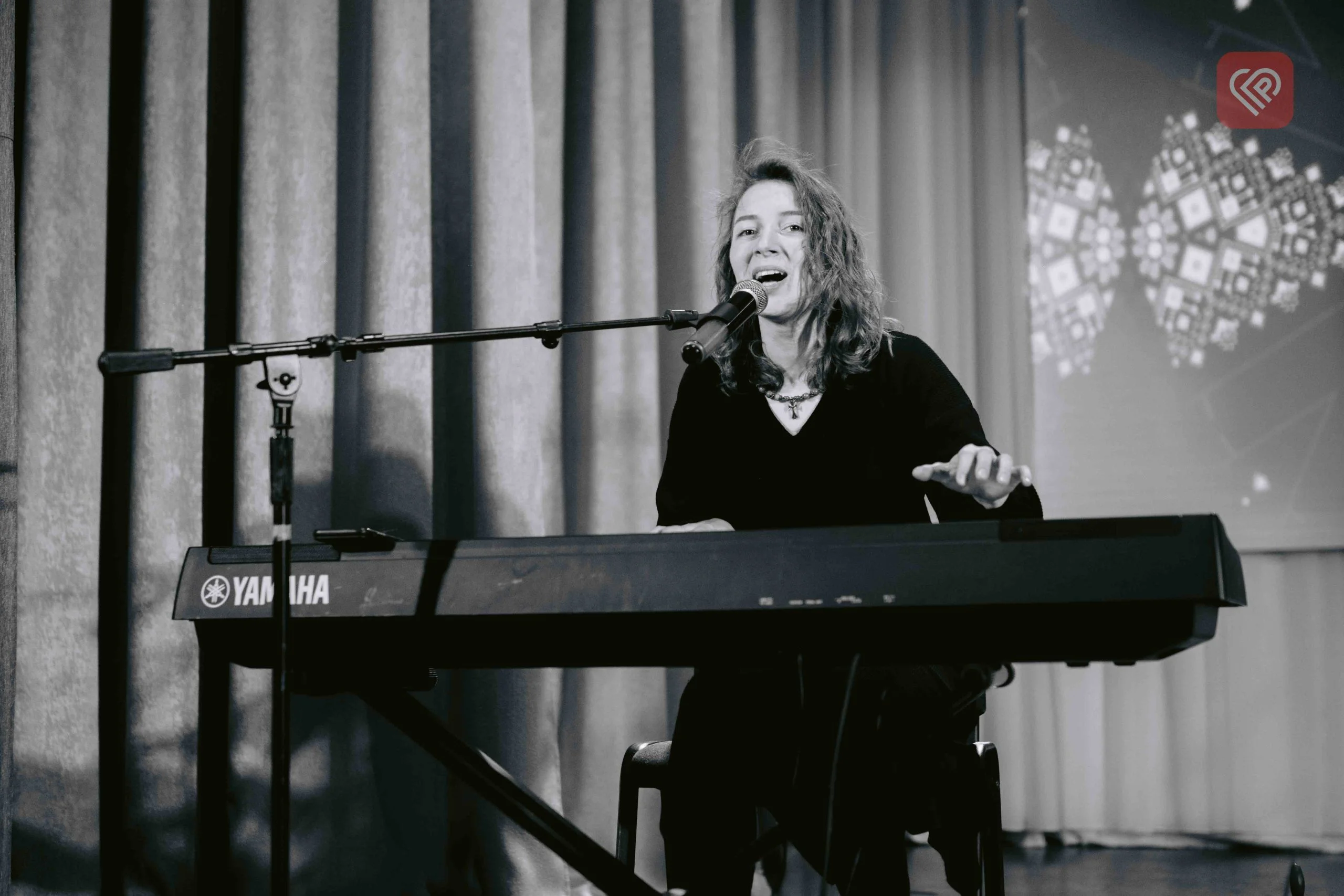 У Переяславі відбувся благодійний концерт «Як роса на сонці»: Михайло Кукуюк поділився з Proslav своїми враженнями від міста та розповів про плани після перемоги