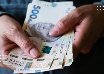 Українці можуть отримати понад 100 тисяч гривень: у КОВА розповіли умови
