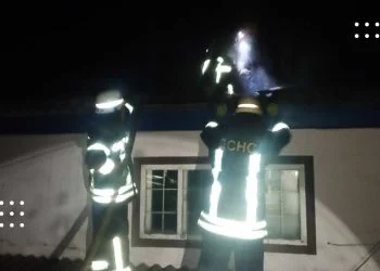 На Переяславщині загорівся житловий будинок в одному із садових товариств (фото та відео)