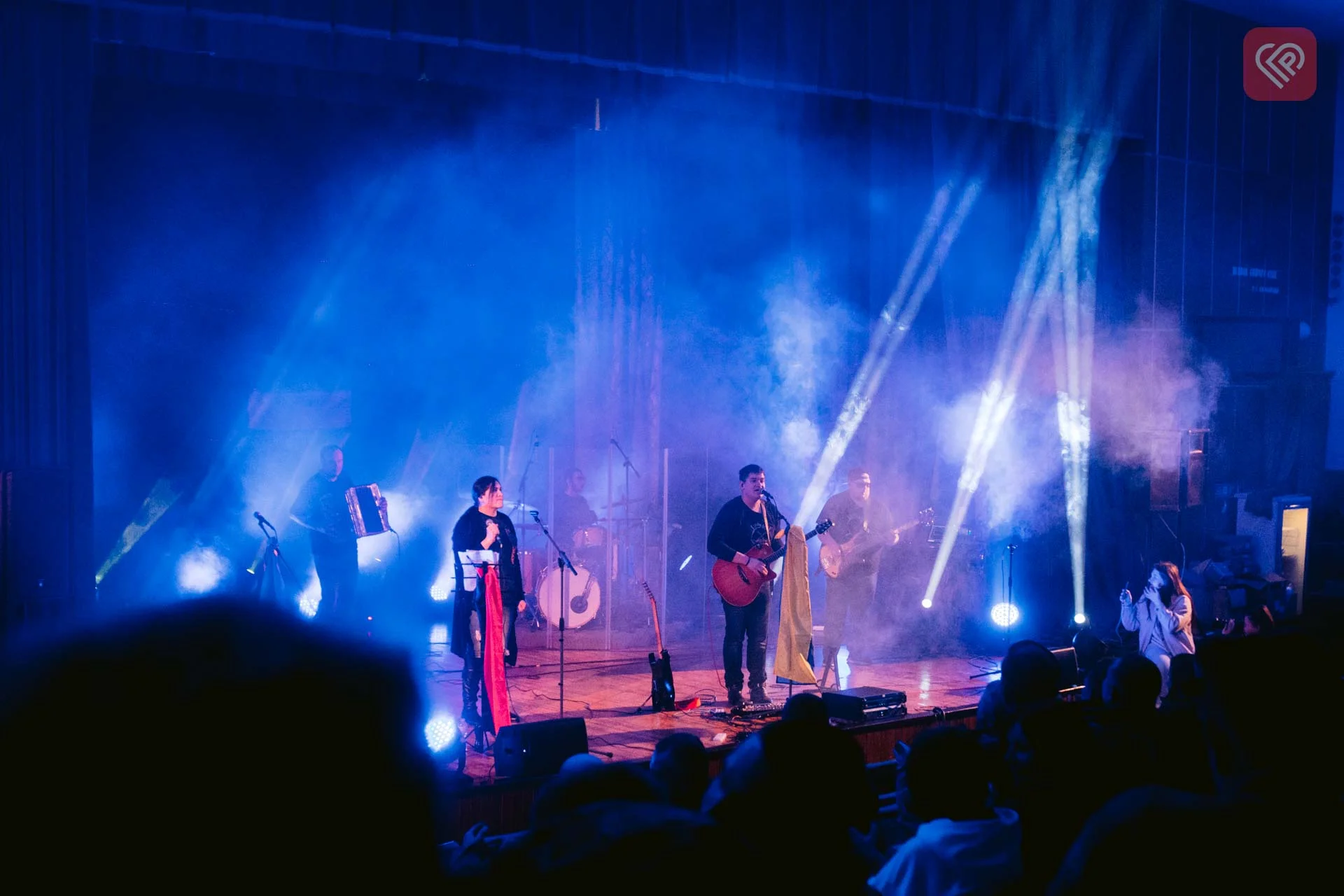 «Ми творимо для людей, тому їхні бажання для нас – закон»: лідер гурту «Драбадан» розповів, як пройшов благодійний концерт у стінах УГСП