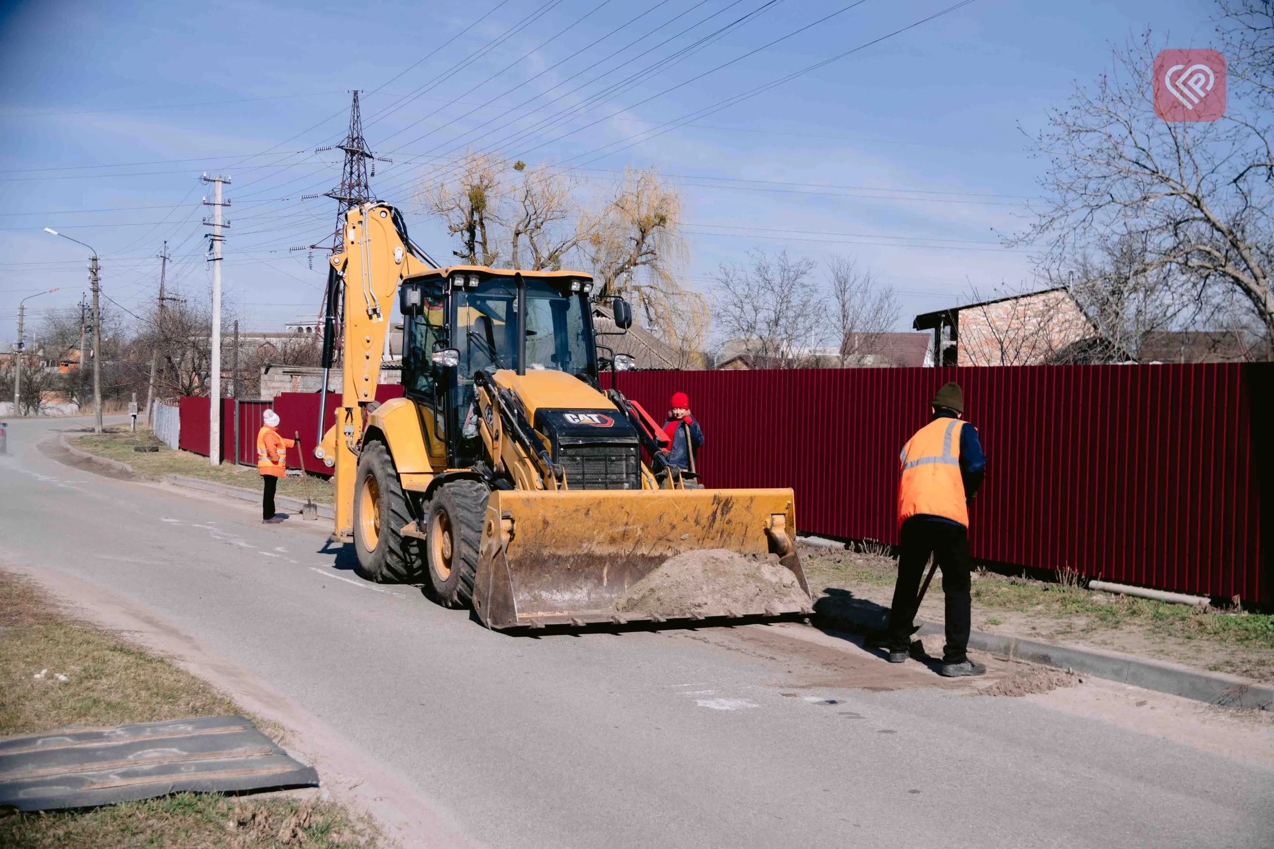 Благоустрій у громаді: встановлення зупинки та прибирання на вулицях Переяслава