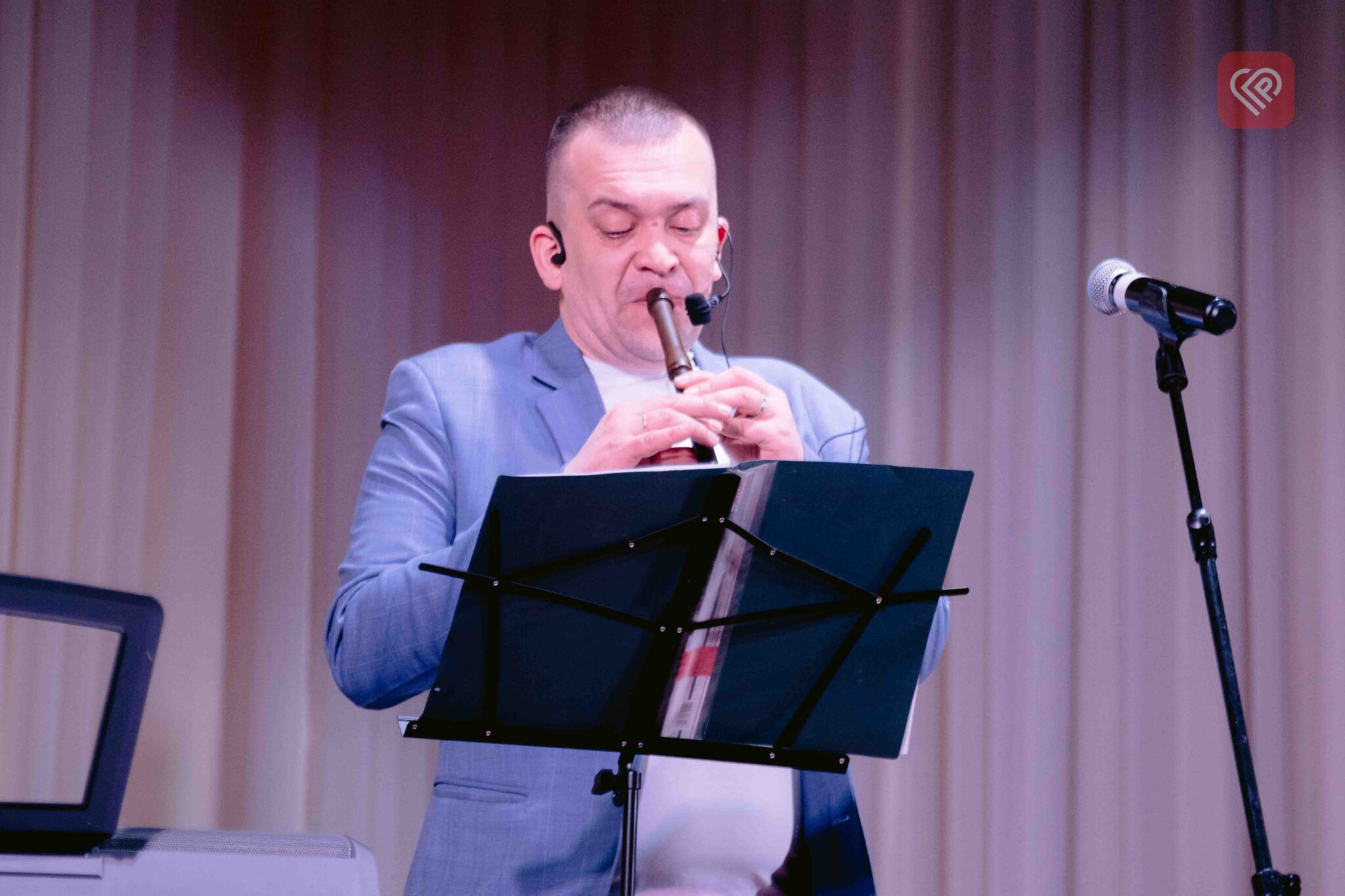 Переяславська мистецька школа імені Павла Сениці дала перший весняний благодійний концерт: атмосферний фоторепортаж