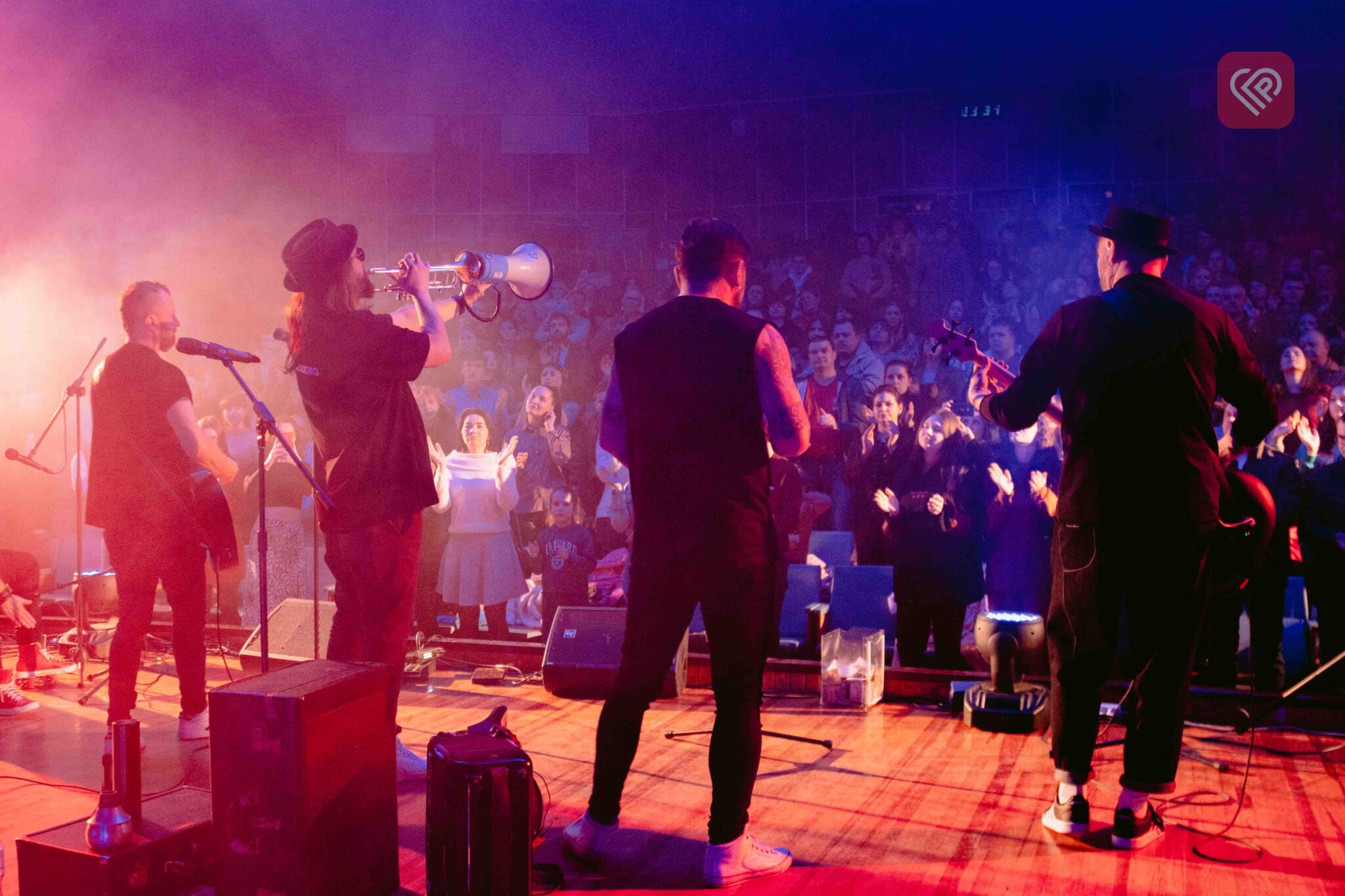 «Сьогодні ми маємо жити за формулою «або ти в ЗСУ, або для ЗСУ»» - ексклюзивне міні-інтерв'ю Proslav із Іваном Леньо з гурту Kozak System перед концертом в університеті Переяслава