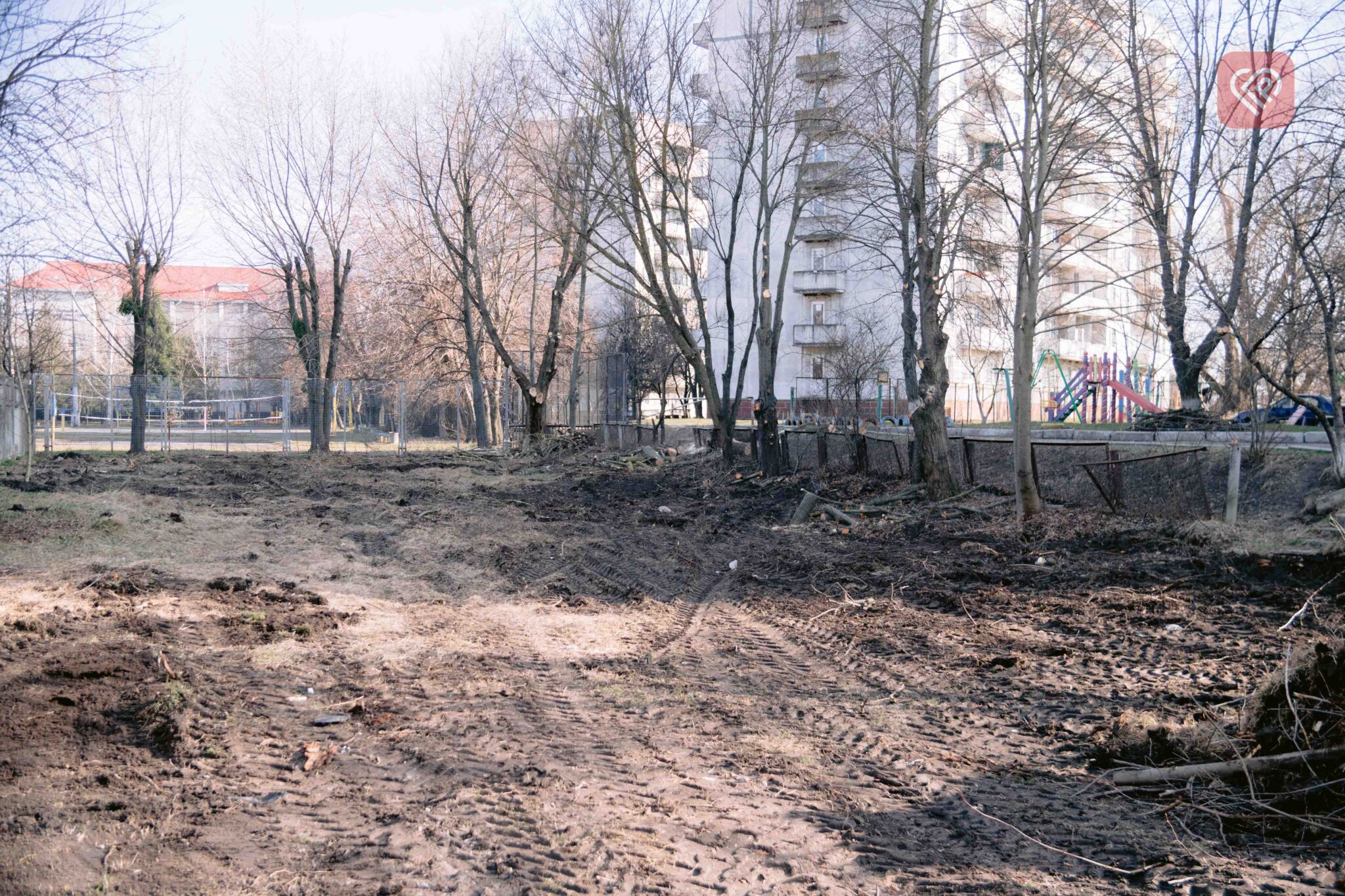 Благоустрій у громаді: встановлення зупинки та прибирання на вулицях Переяслава