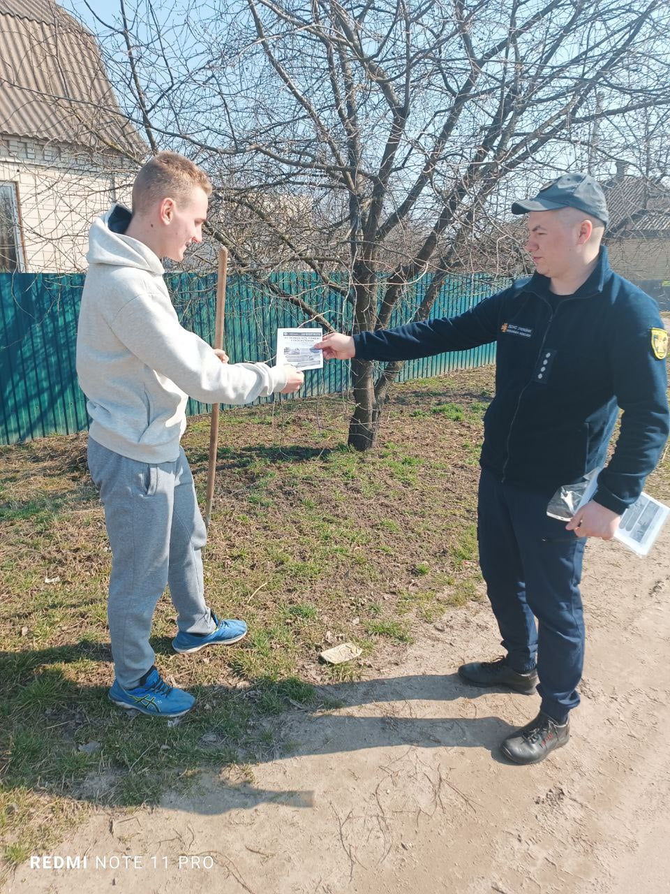 У Переяславі рятувальники провели рейд щодо виявлення осіб, які випалюють суху рослинність