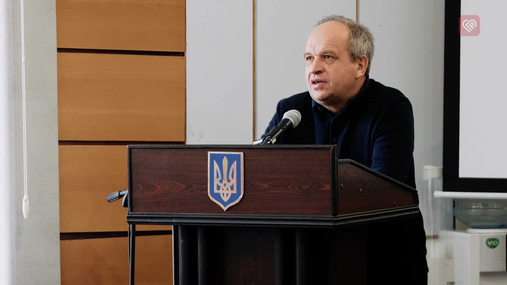 «Плануємо, що усі школи з 1 вересня працюватимуть очно»: на сесії знову підняли питання освіти в Переяславській громаді (відео)