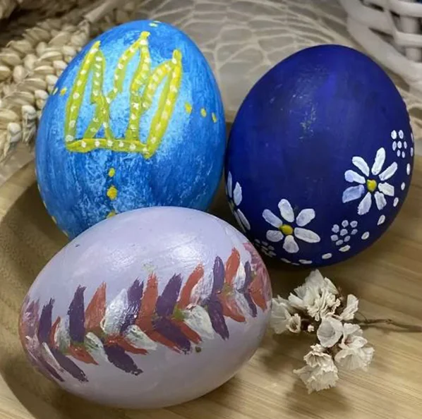Види українських писанок та крашанок, які прикрасять великодній кошик (фото)
