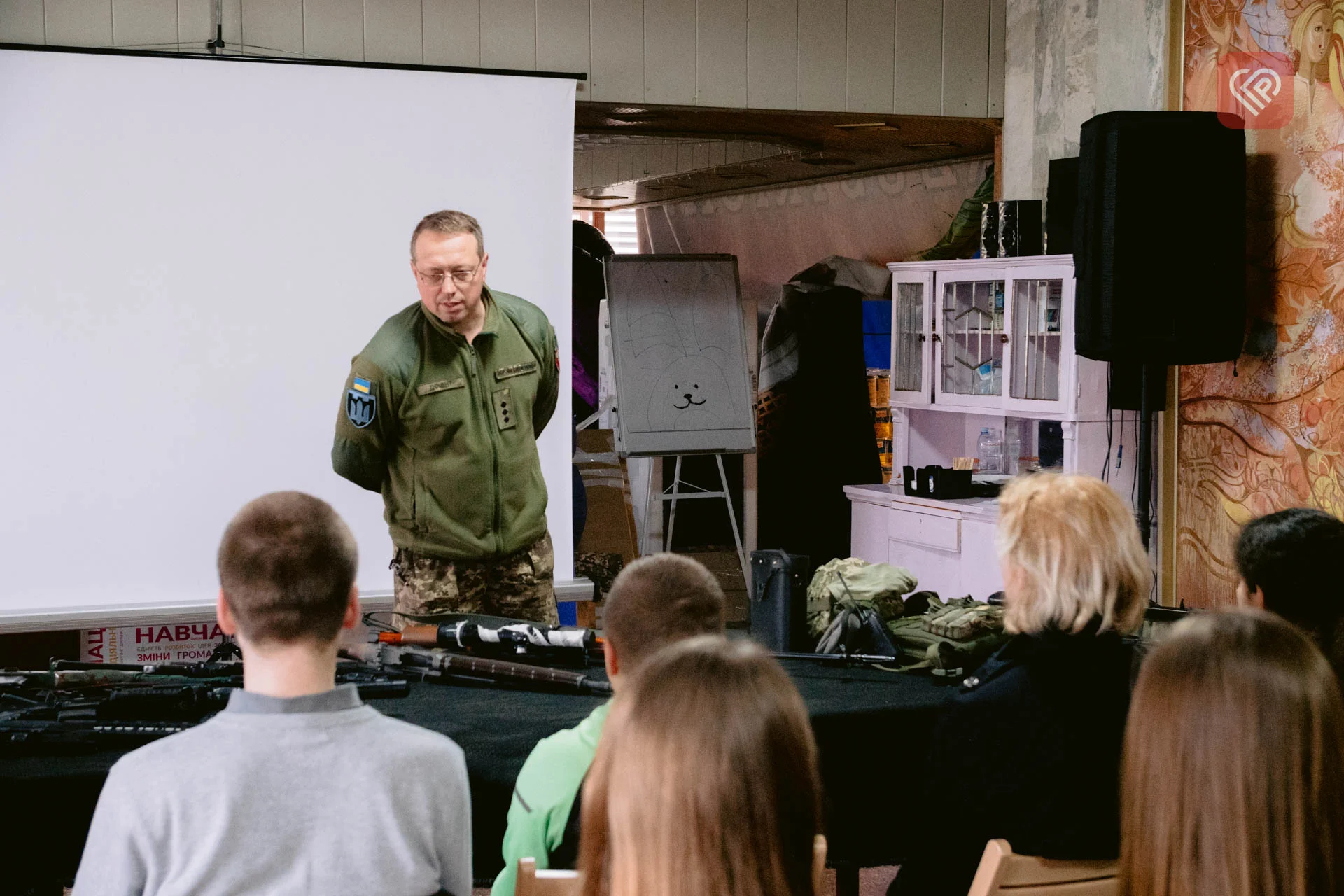 У Переяславі стартував пілотний проєкт для молоді й підлітків з військової підготовки