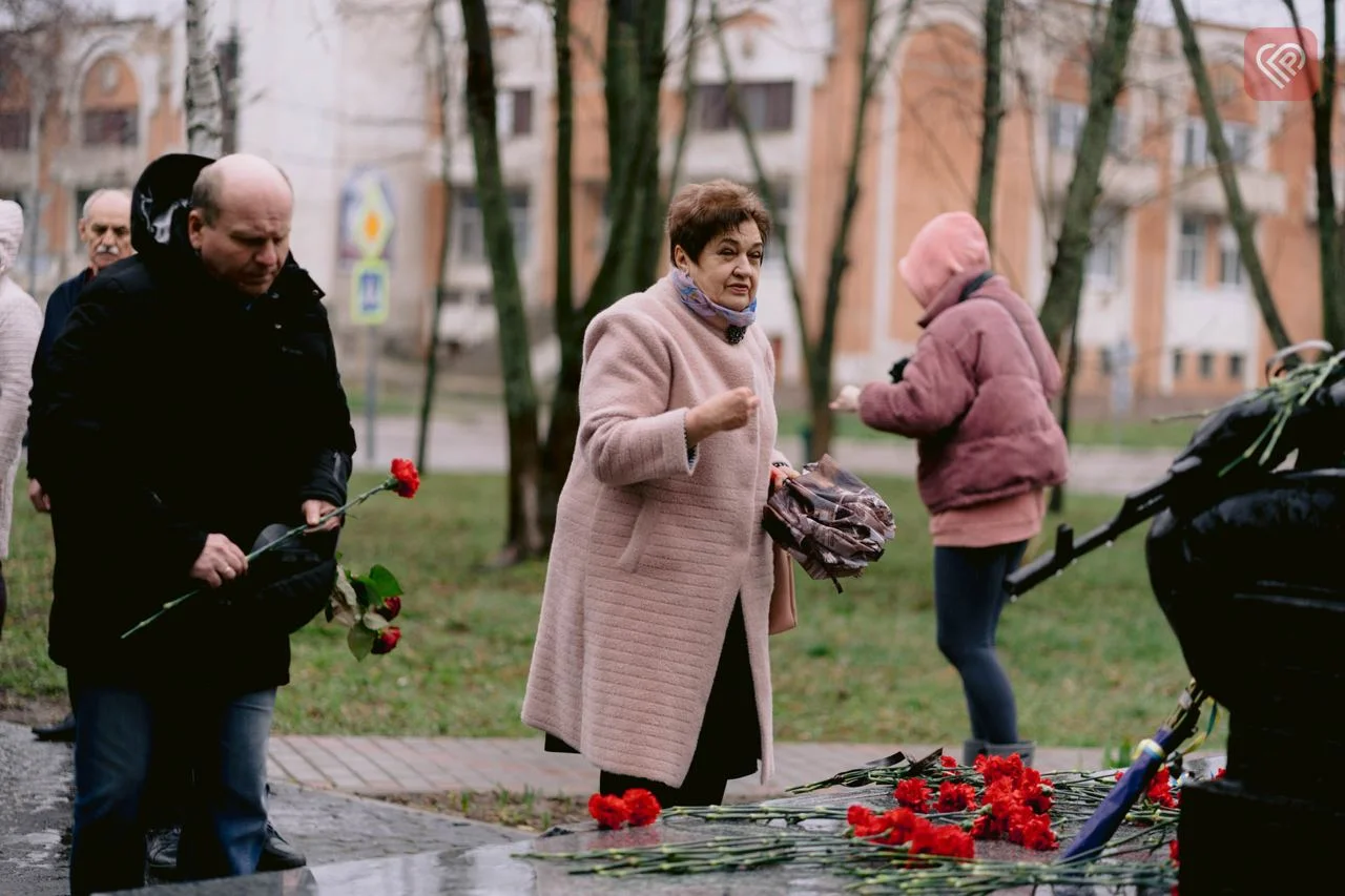 У Переяславі вшанували пам'ять захисників України з нагоди першої річниці від Дня звільнення Київщини – фото