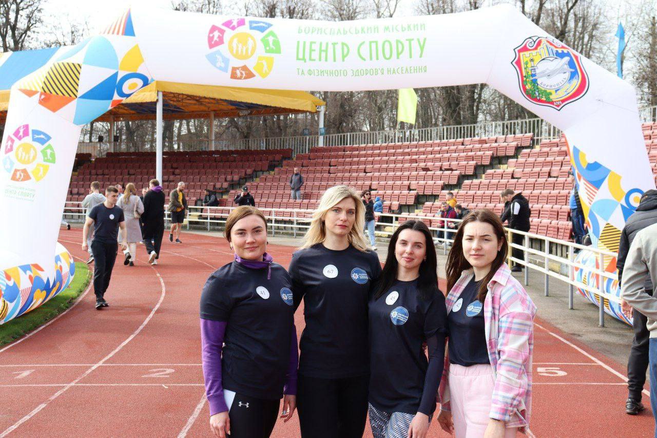 Бігали та збирали донати: правоохоронці Бориспільського управління поліції Київщини взяли участь у благодійному забігу