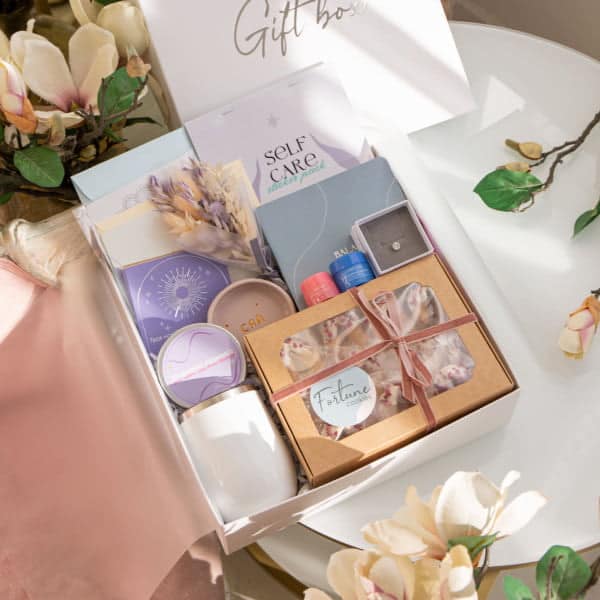 Що подарувати мамі на День матері: ідеї від Proslav на будь-який смак та бюджет