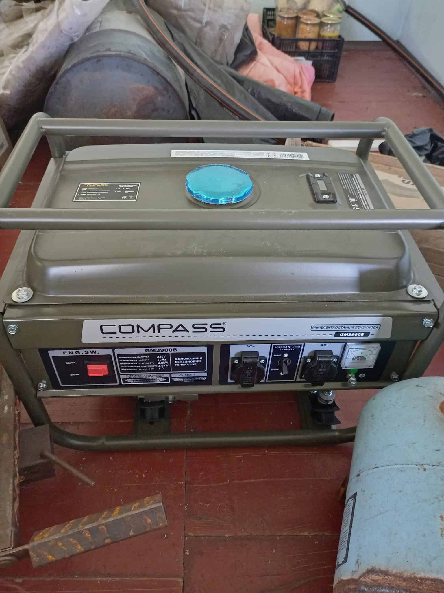 Волонтери з організації «4.5.0. Переяслав» відвідали передові позиції земляків на Бахмутському напрямку: передали плитоноски, шоломи, продукти харчування та інше