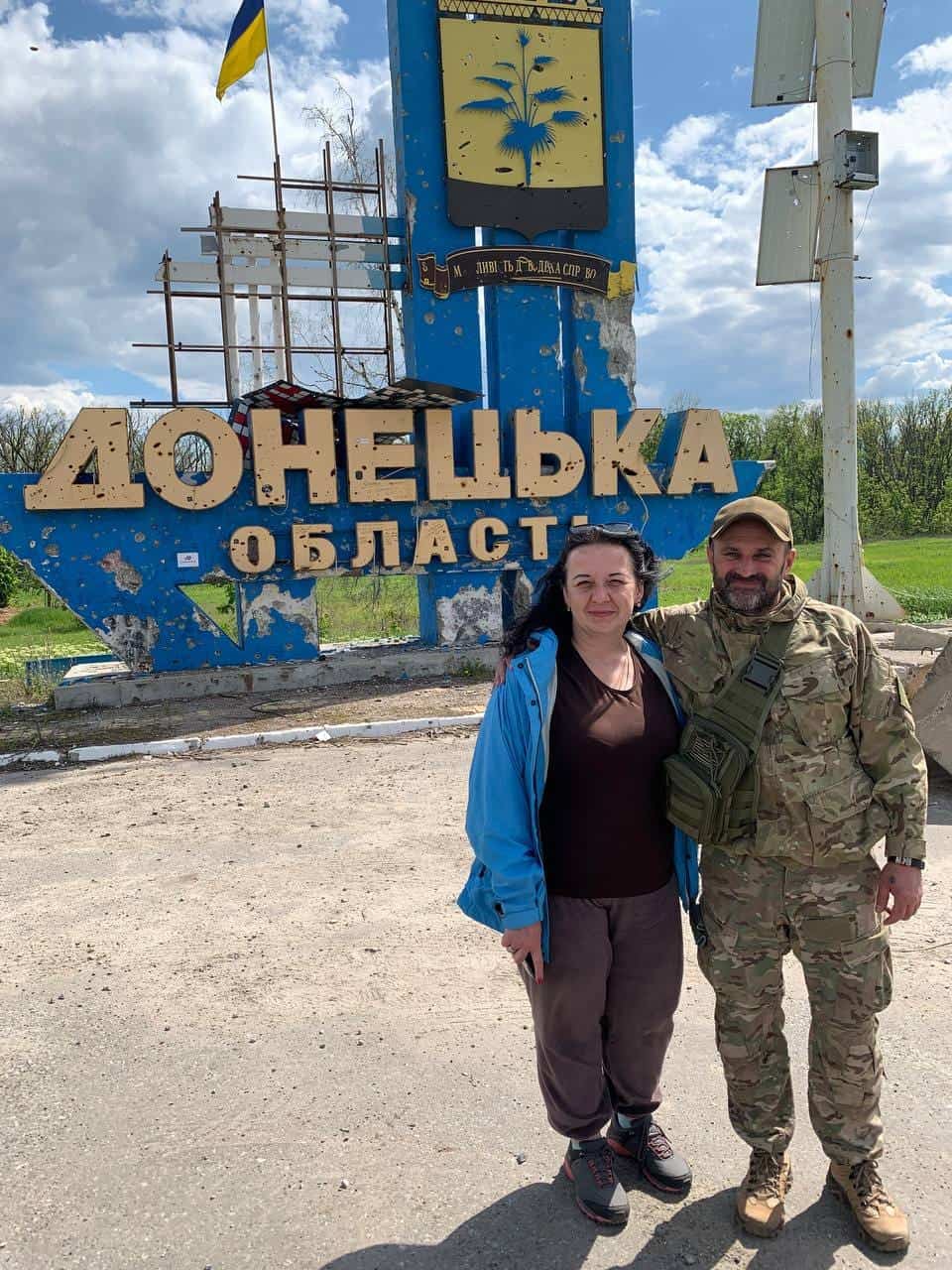 Волонтери з організації «4.5.0. Переяслав» відвідали передові позиції земляків на Бахмутському напрямку: передали плитоноски, шоломи, продукти харчування та інше