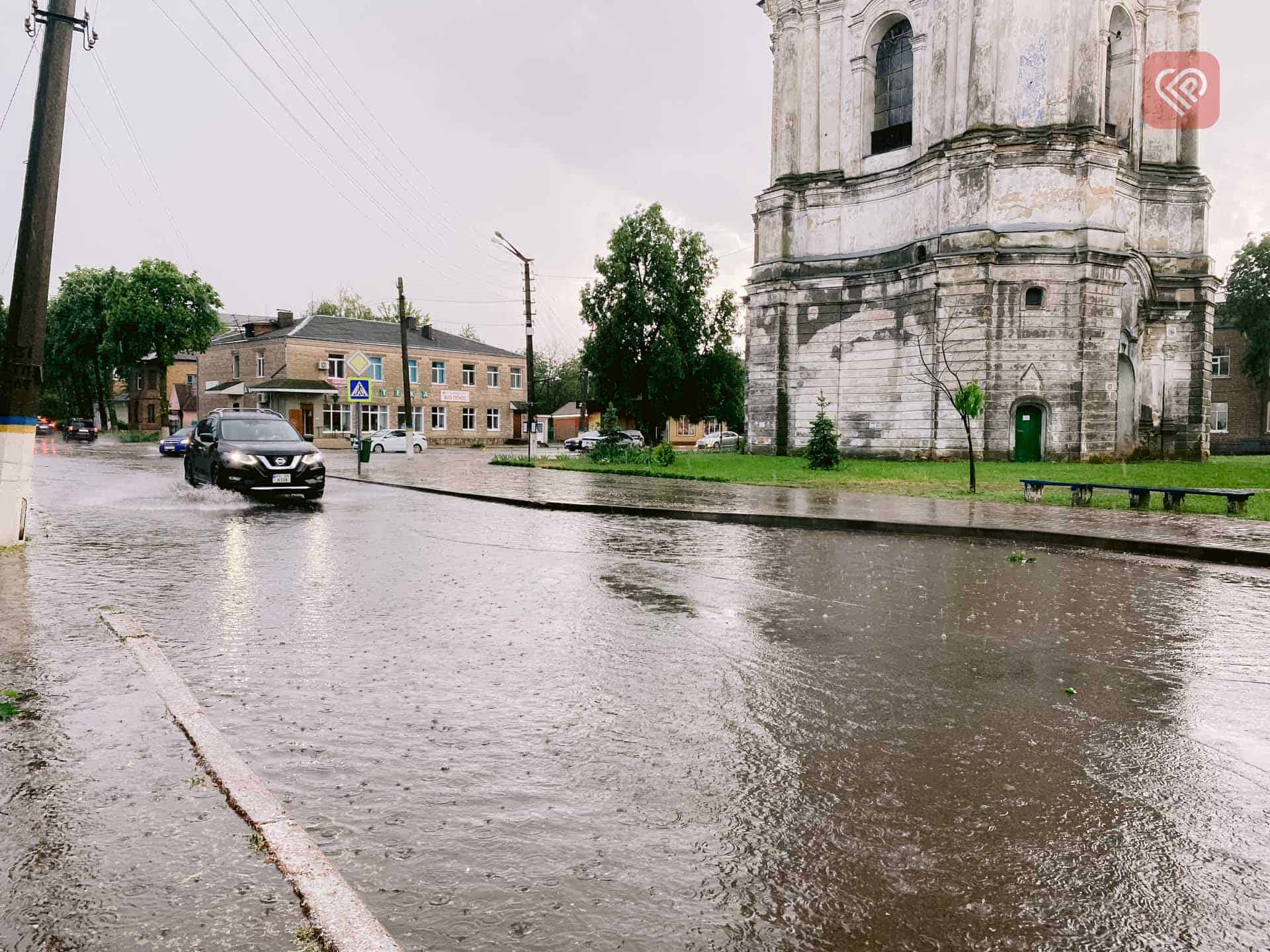 Наслідки негоди у Переяславі (фото та відео)
