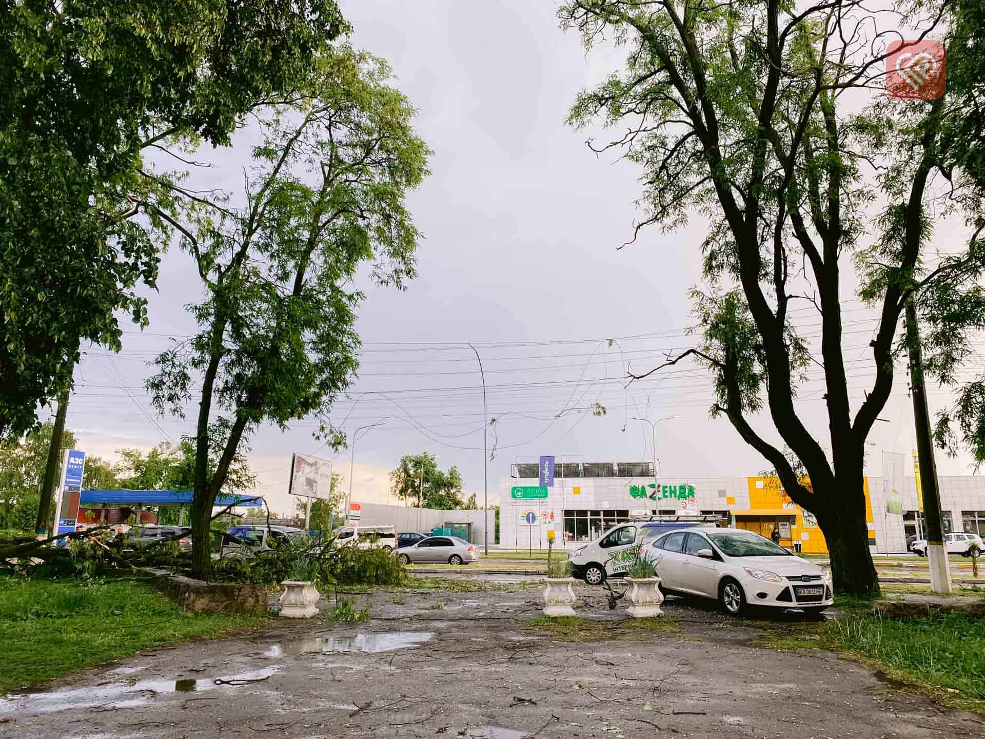 Наслідки негоди у Переяславі (фото та відео)