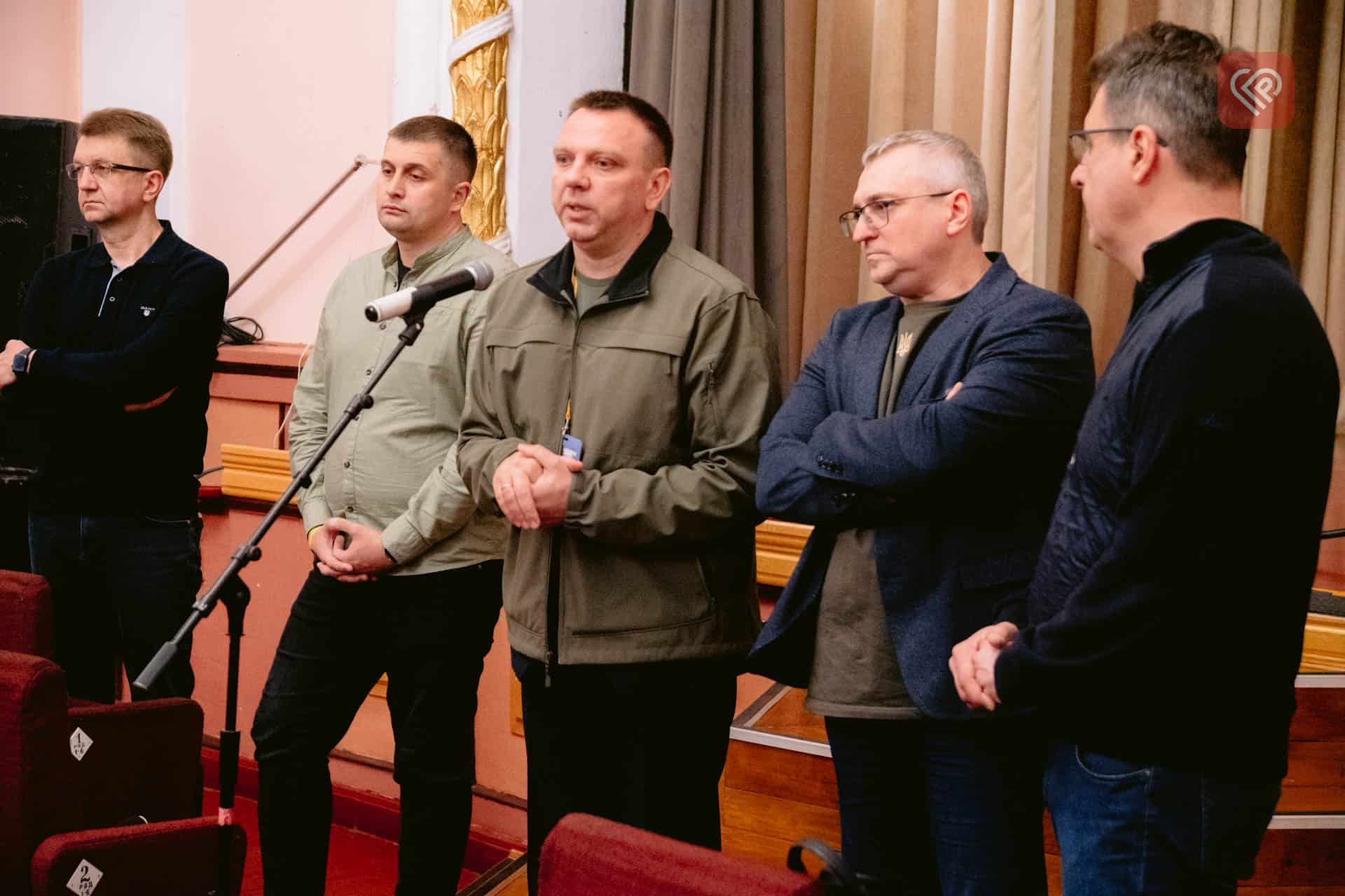 народні депутати України, члени Міжфракційного депутатського об’єднання «ВПО України» Максим Ткаченко, Сергій Козир, Олександр Федієнко, Владлен Неклюдов, Олександр Юрченко і Віталій Войцехівський