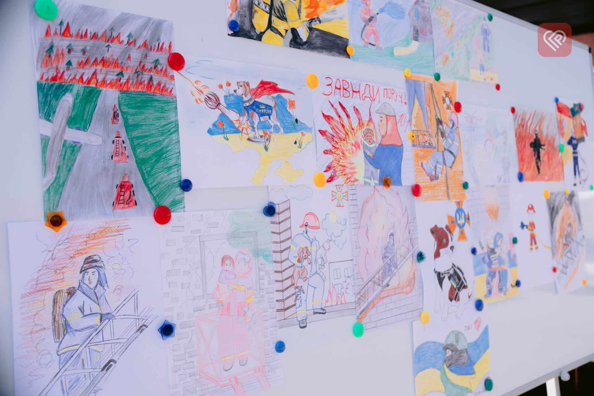 У Центрі зв'язку та управління ДСНС відбувся традиційний урочистий захід до Міжнародного Дня захисту дітей (відео)