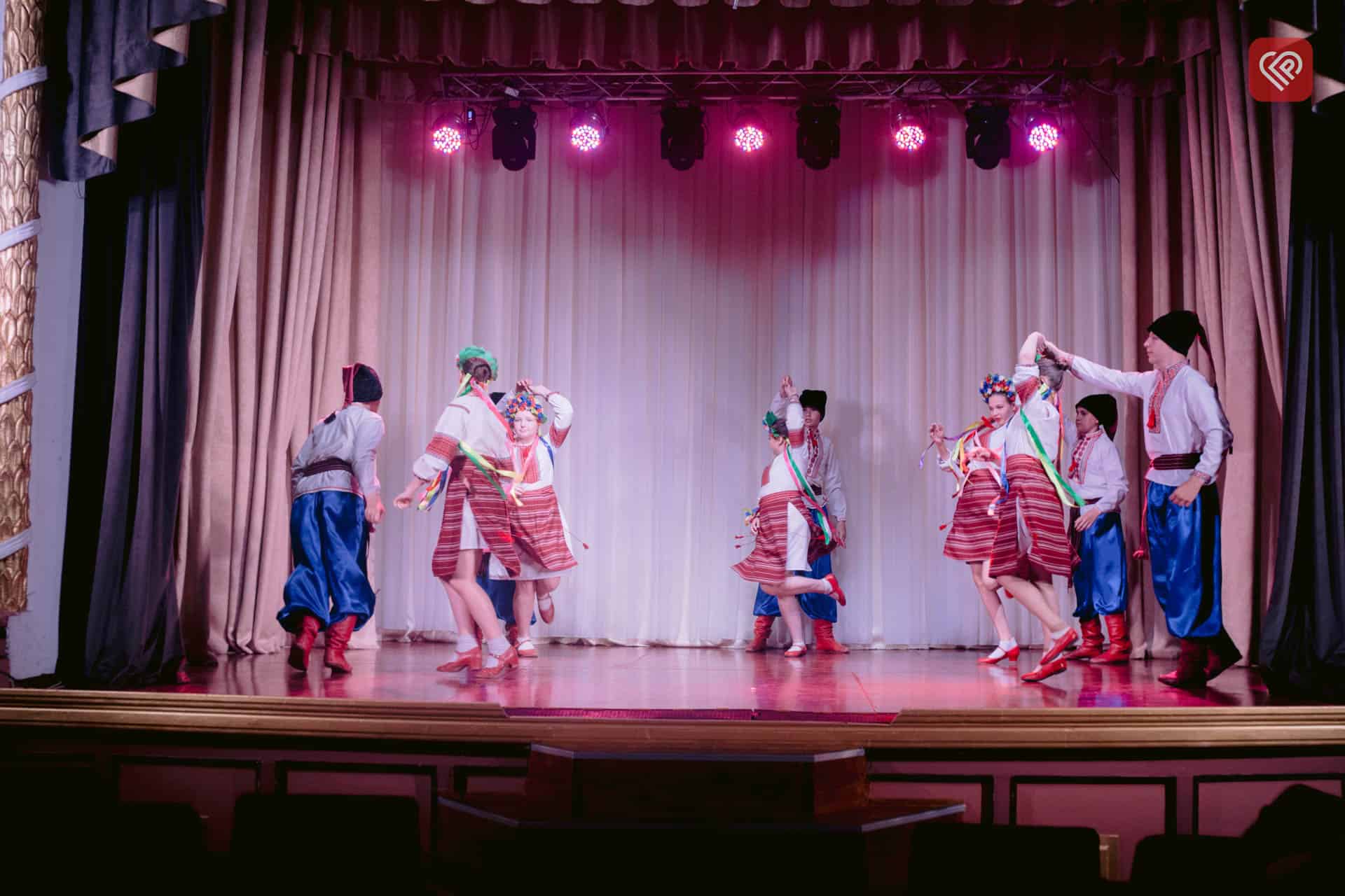 У Переяславі відбувся звітний концерт колективів художньої самодіяльності на отримання та підтвердження почесних звань (фото)