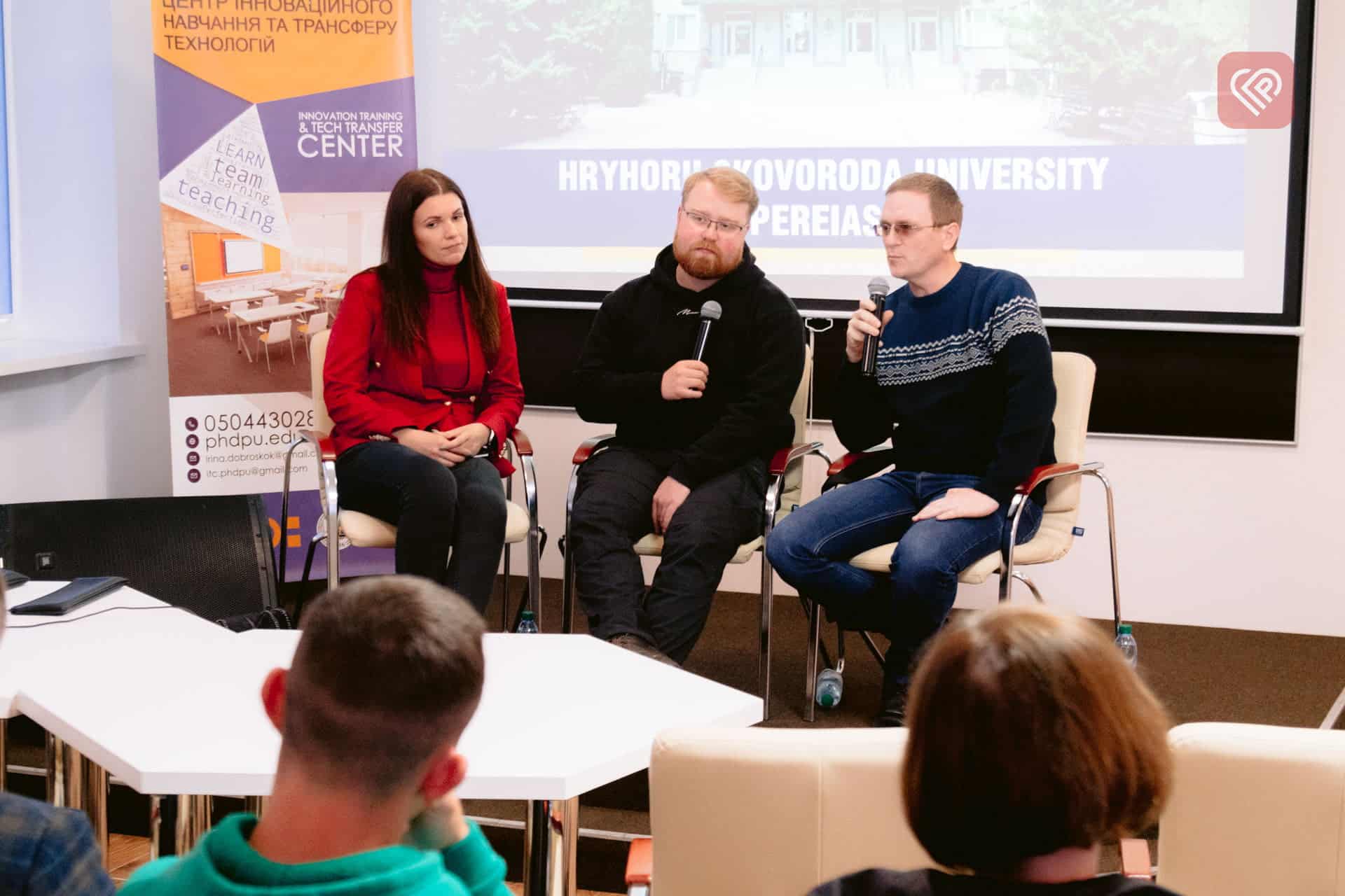 У Переяславі відбулася зустріч з британським фотографом і волонтером Едвардом Метьюсом: нотатки розмови