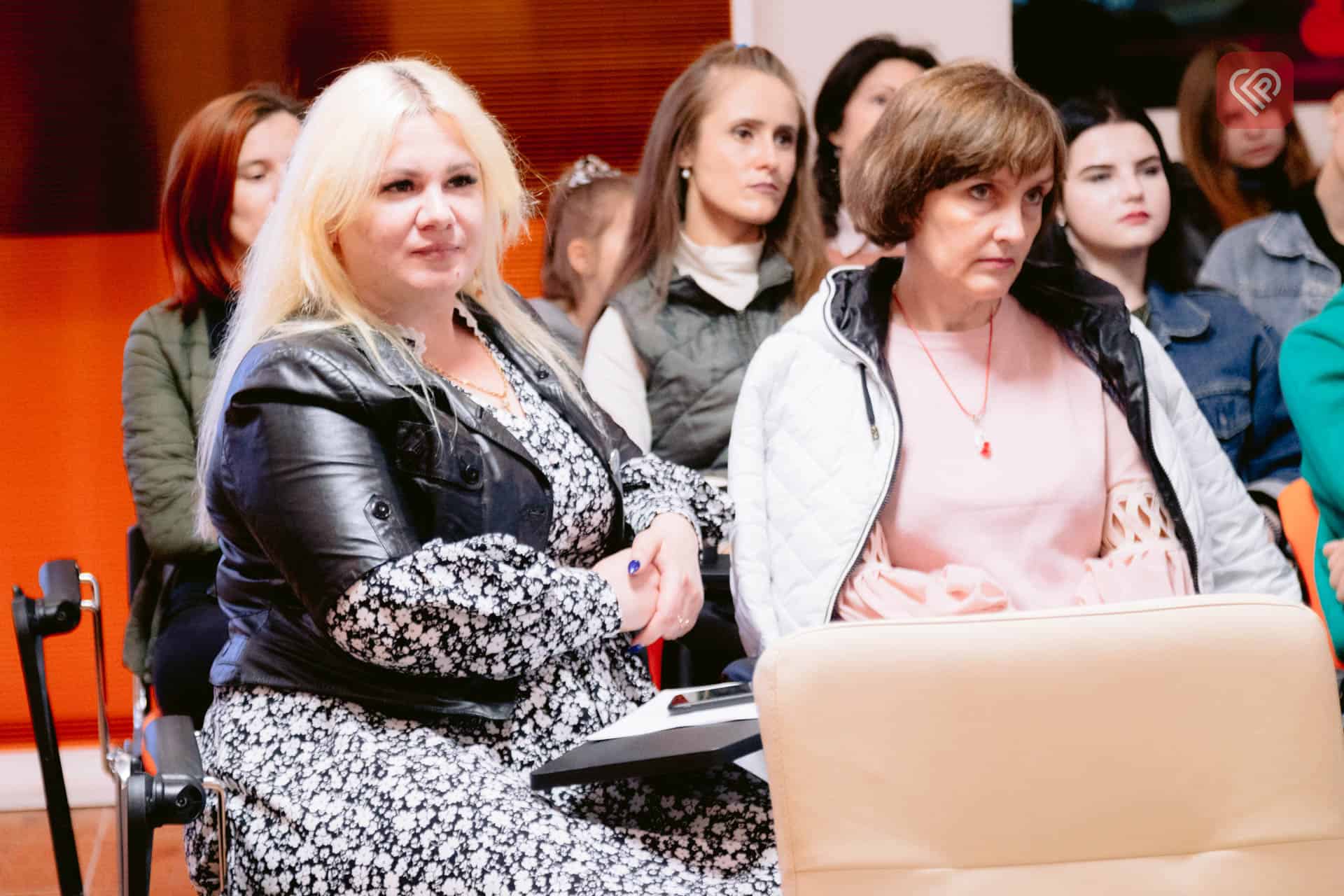 У Переяславі відбулася зустріч з британським фотографом і волонтером Едвардом Метьюсом: нотатки розмови