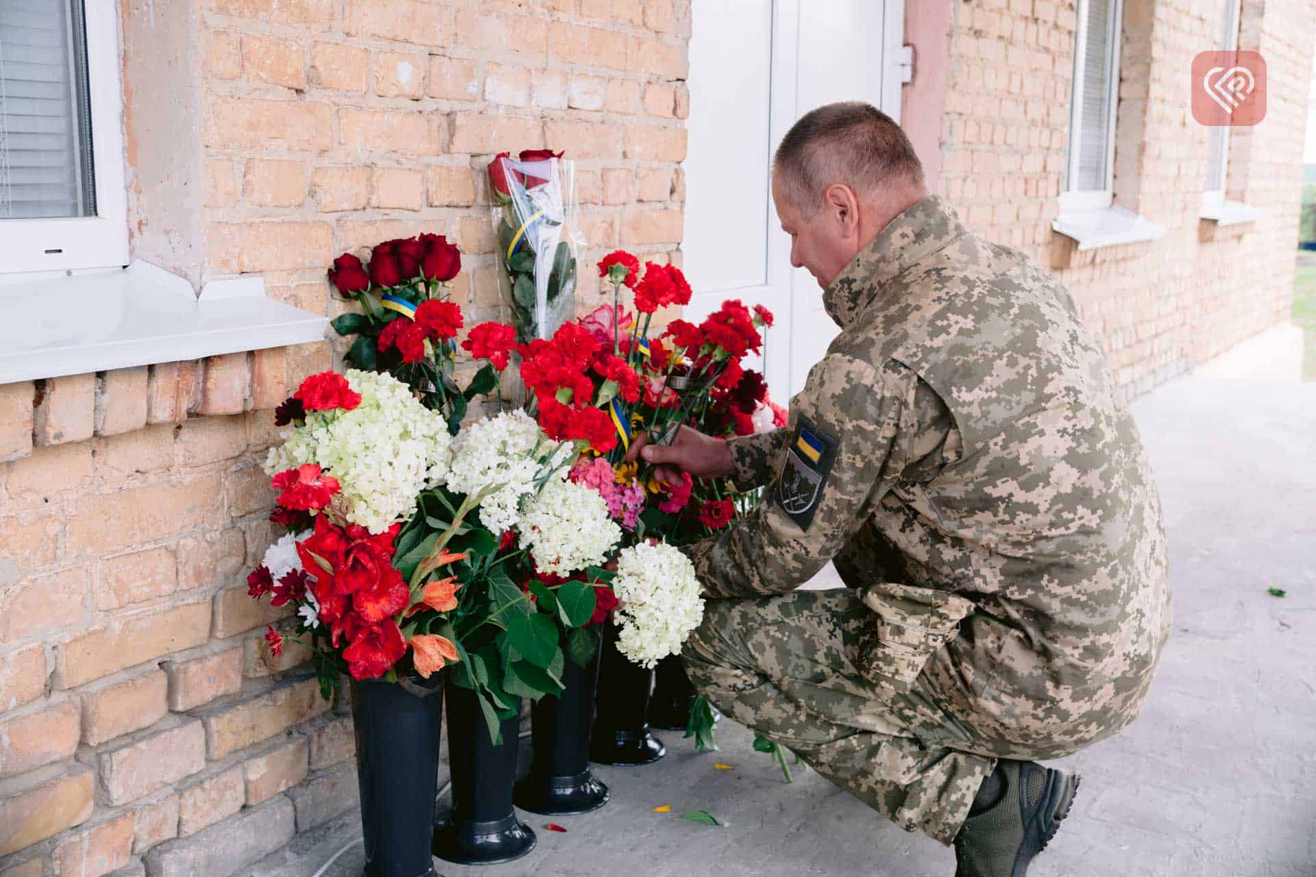На Переяславщині відкрили пам'ятний знак воїну Андрію Омельченку