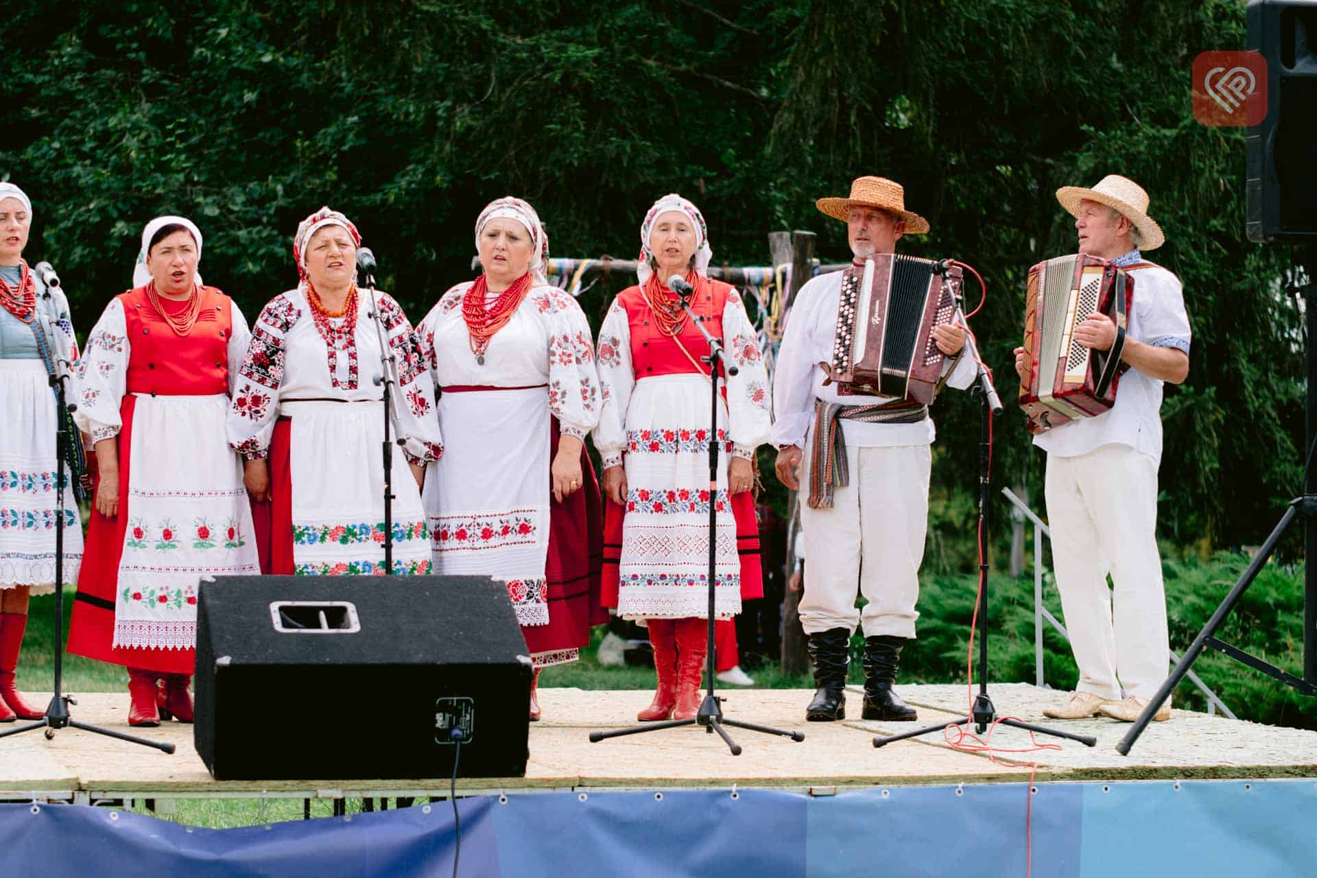 У музеї під відкритим небом в Переяславі влаштували етнографічну толоку та культурно-мистецьку акцію «ФолькКрай»: фото та відео